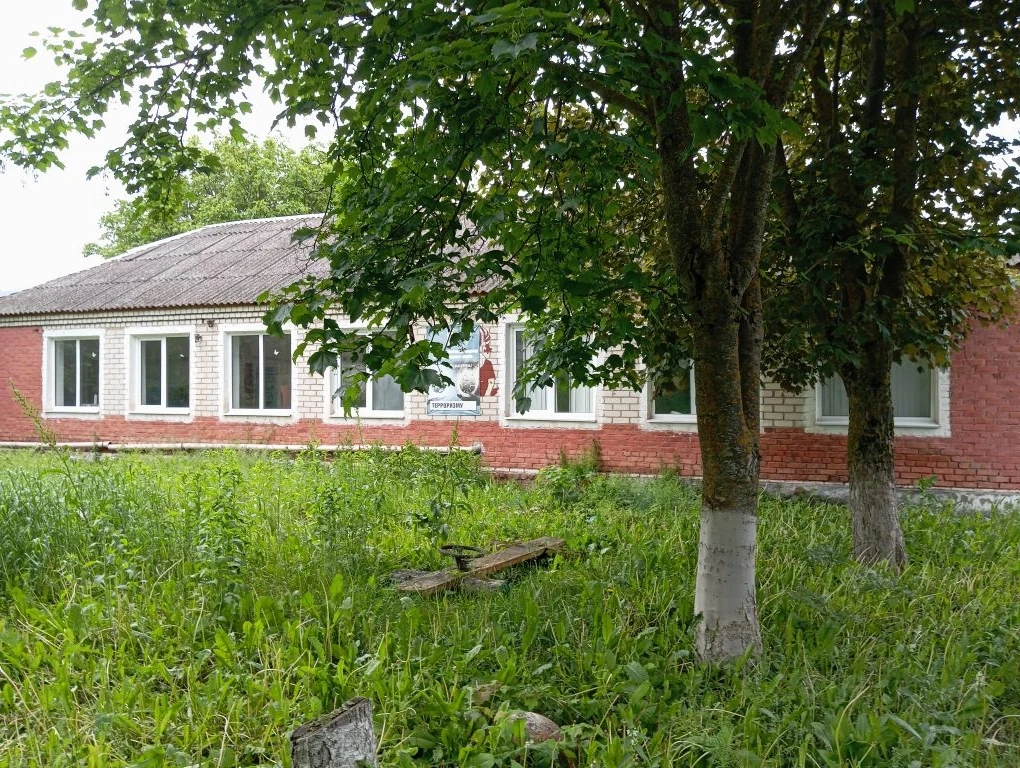 Здание, местоположение Ставропольский край, Александровский район, с. Садовое, ул. Ленина, 222а, кадастровый номер 26:18:090225:71, назначение –нежилое, площадь 181 кв.м. Здание, местоположение Ставропольский край, Александровский район, с. Садовое, ул. Ленина, 222а, кадастровый номер 26:18:090219:51, назначение –нежилое, площадь 11,4 кв.м. Здание, местоположение Ставропольский край, Александровский район, с. Садовое, ул. Ленина, 222а, кадастровый