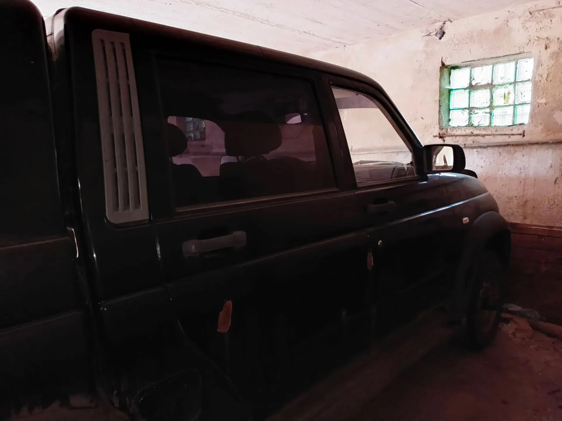 Транспортное средство марка, модель УАЗ-23632 UAZ PICKUP, идентификационный номер (VIN) XTТ236320А0002432, тип – ГРУЗОВОЙ А/М, год изготовления – 2010, модель, № двигателя 409040 №93031327, цвет кузова – черный космос металлик, государственный регистрационный знак М857ОР 31 RUS, на ходу