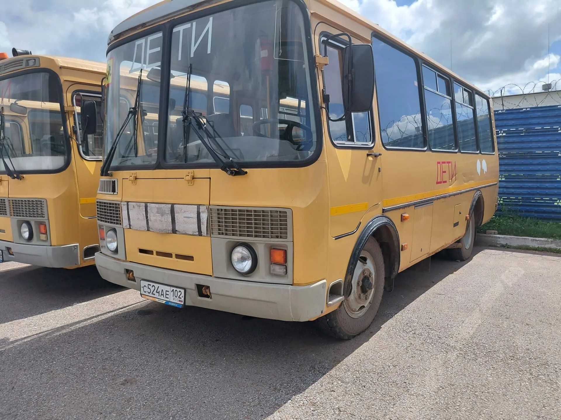 Автобус ПАЗ 32053-70, 2014 года выпуска, VIN: Х1М3205ВХЕ0003917, № двигателя: Е1006079, гос. номер С 524 АЕ 102, цвет кузова: желтый