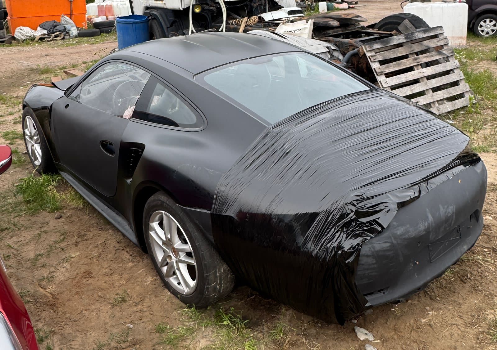 Автомобиль Porshe 911