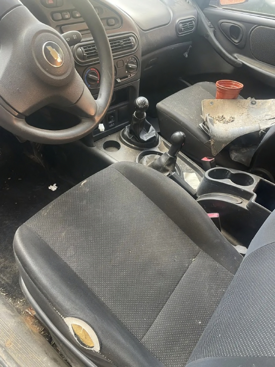 Автомобиль марки CHEVROLET NIVA, 212300-55, 2014 г.в., идентификационный номер (VIN) X9L212300E0528816, модель, № двигателя 2123, 0607272, КУЗОВ № X9L212300E0528816, цвет светло-серебристый металлик, ПТС 63 НХ 292616, гос.№ Т 548 ХК 116 RUS