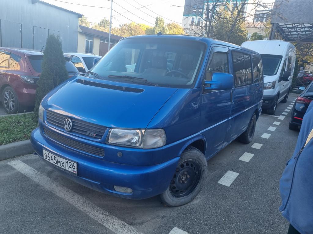автомобиль VOLKSWAGEN MULTIVAN
