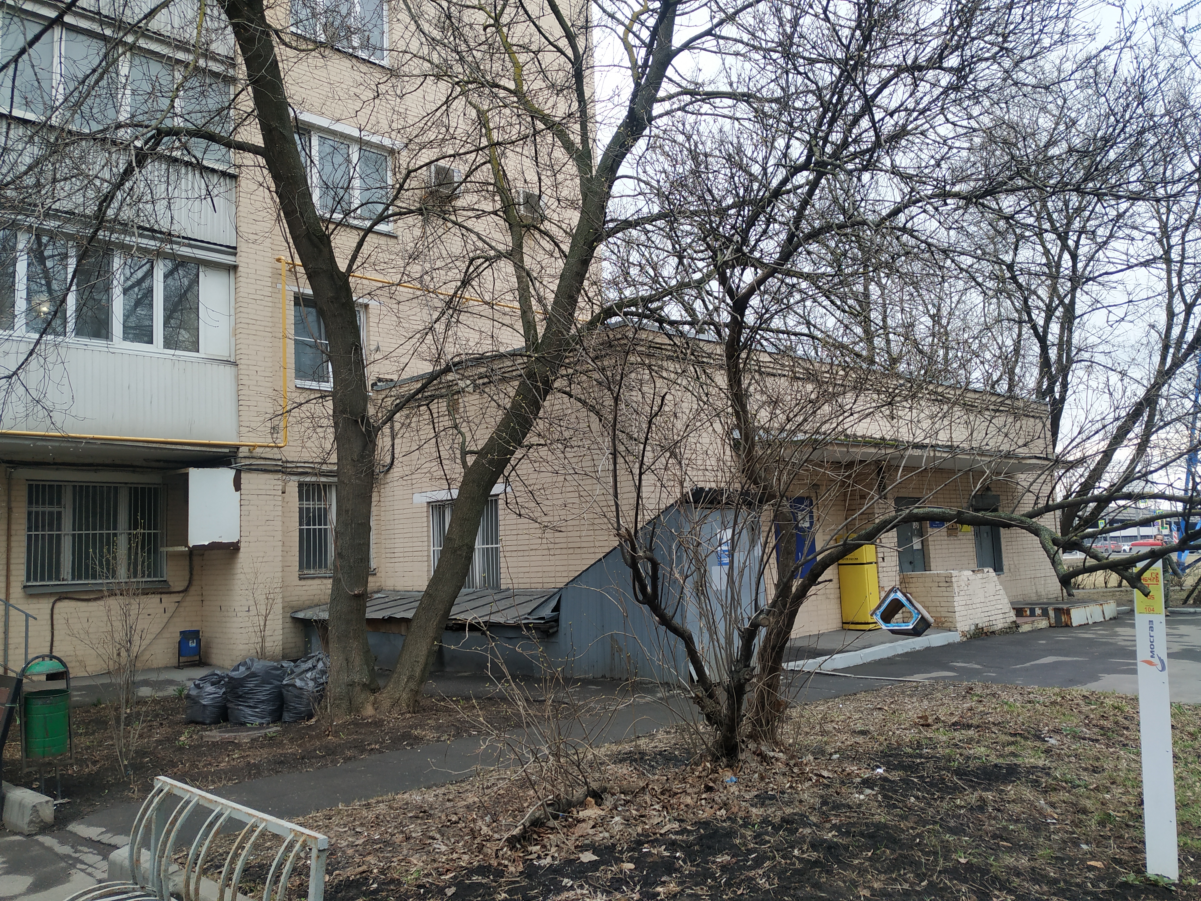 Объект аренды, площадь 131,6 кв. м, номера на поэтажном плане: этаж 1, пом. III, ком. 9, 10, 19, 20, адрес (местонахождение) объекта: Российская Федерация, город Москва, вн.тер.г. муниципальный округ Войковский, шоссе Ленинградское, дом 56, помещение 3/1