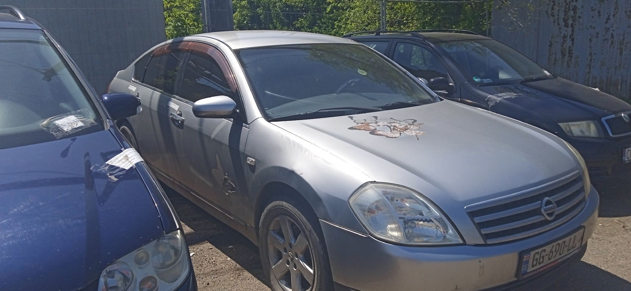 Автомобиль NISSAN TEANA, 2003 года выпуска, г/н в Грузии GG690LL, VIN: J31-003792.