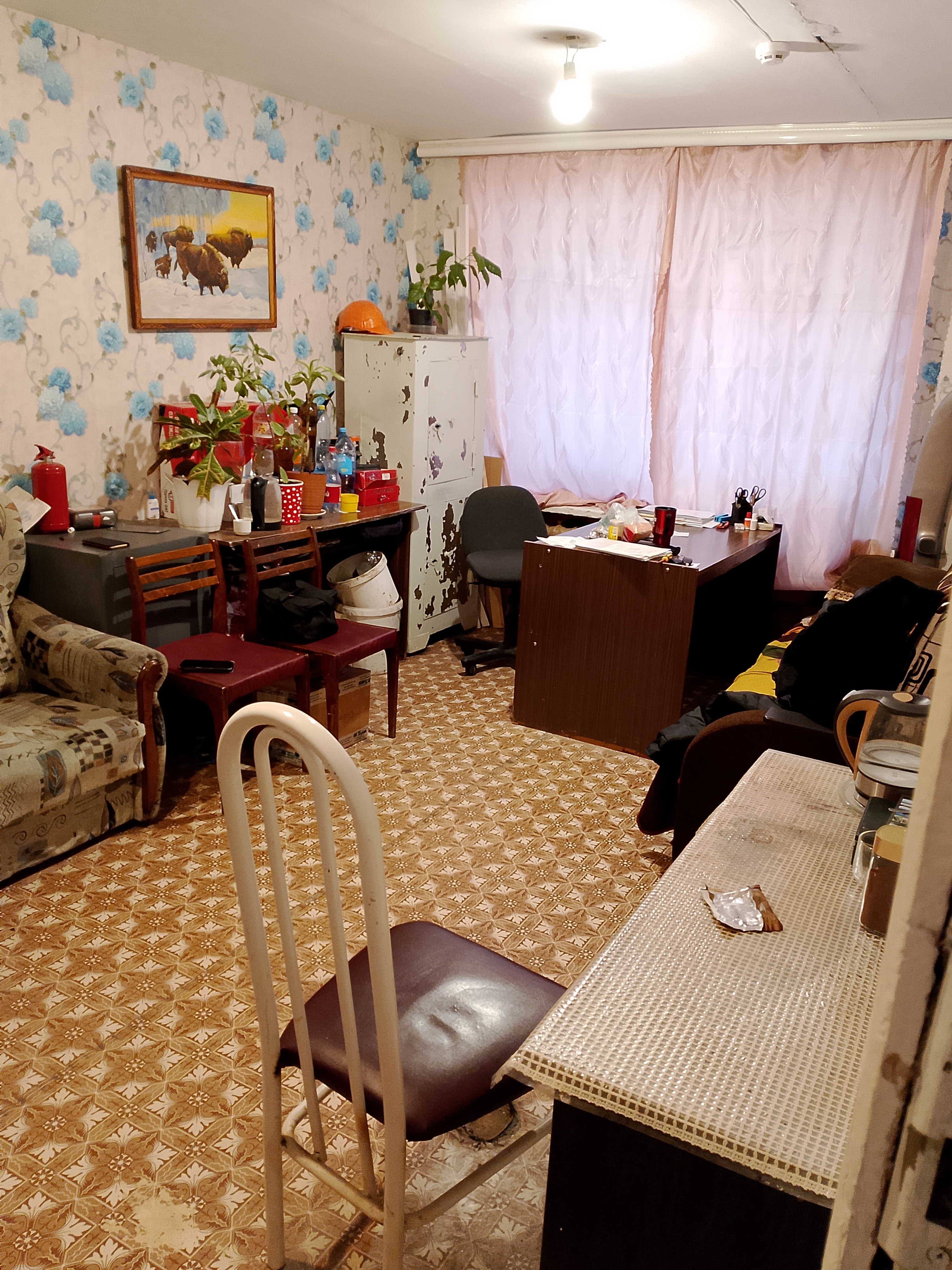 право заключения договора аренды нежилого помещение № 10 площадью 17,1 кв.м, расположенного на первом этаже здания, находящегося по адресу: Российская Федерация, Республика Коми, муниципальный округ «Вуктыл», г. Вуктыл, улица Комсомольская, дом 5