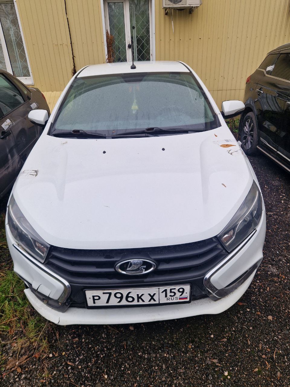 Автомобиль Лада GFL110 Веста