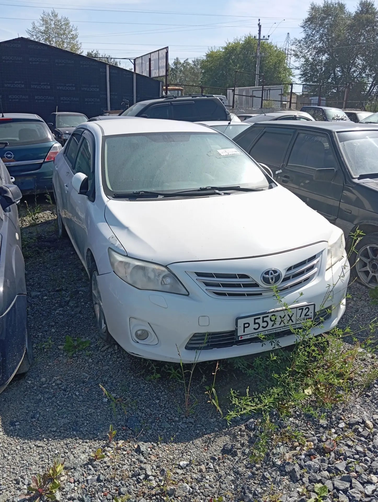 Автомобиль Toyota Corolla, г.р.з. Р559ХХ72, VIN-JTNBV56E80J092734, 2010 года. ТС обременено ЗАЛОГОМ, который остается на имуществе, согласно ГК РФ (покупатель оплачивает залог самостоятельно). ТС имеет ограничения ФССП на регистрационные действия (ключи и документы отсутствуют, техническое состояние не проверялось, пробег не известен). Имущество продается в том виде, в каком оно есть, в случае продажи возврату/обмену не подлежит. За скрытые дефекты имущества Продавец ответственности не несет.