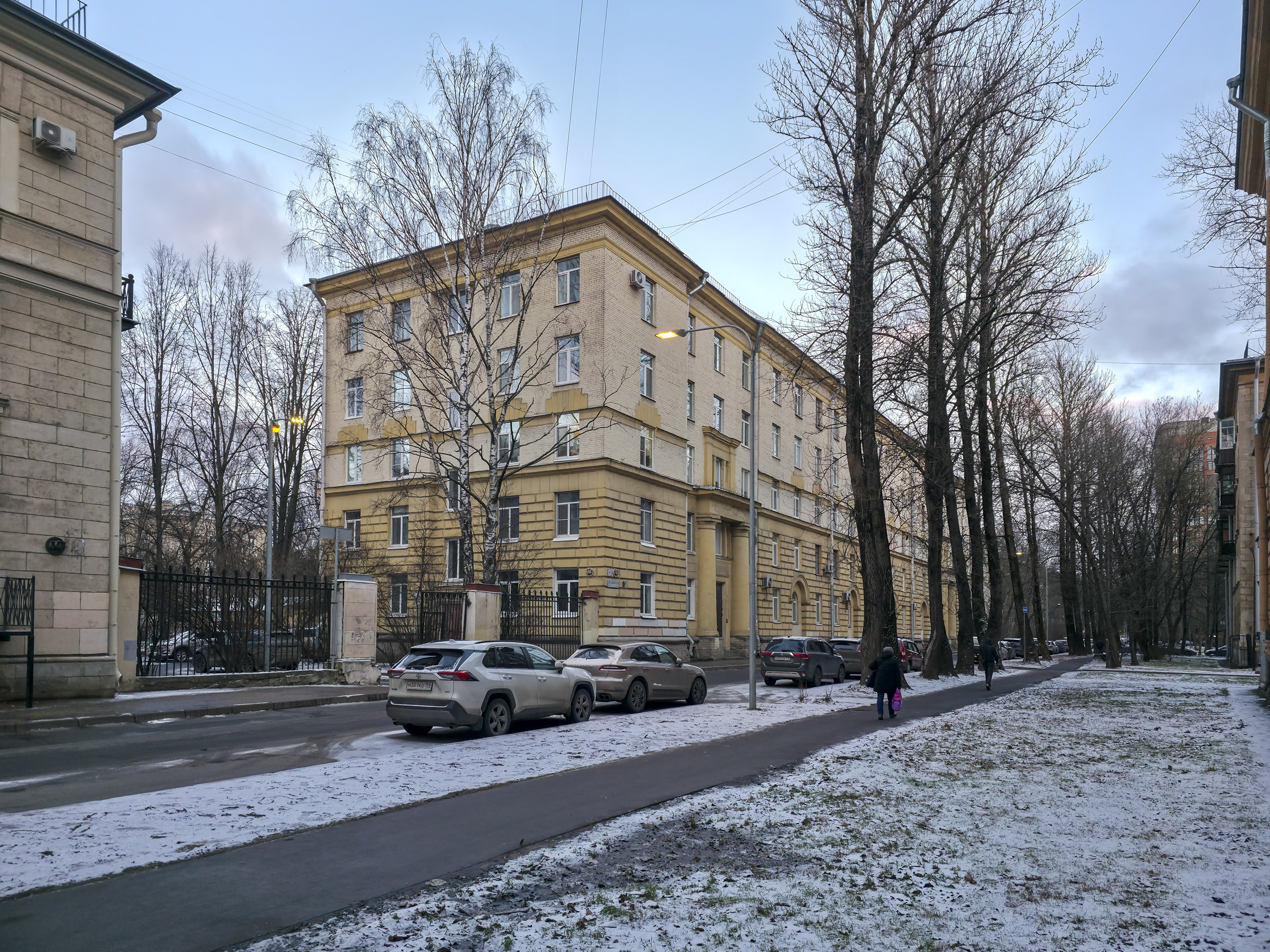 Объект нежилого фонда - нежилое помещение по адресу: Санкт-Петербург, ул. Дрезденская, д. 4, литера Б, пом. 5-Н