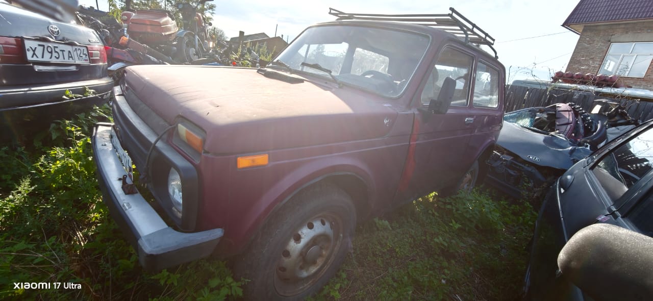 Автомобиль ВАЗ 21213, г/н А048РХ124, 2001г.в., VIN XTA21213011590490 двигатель разобран, разукомплектован пжд, рабочее состояние не проверялась данное имущество обращено в доход государства, (Документы отсутствуют)Находится в Нижнеингашском районе