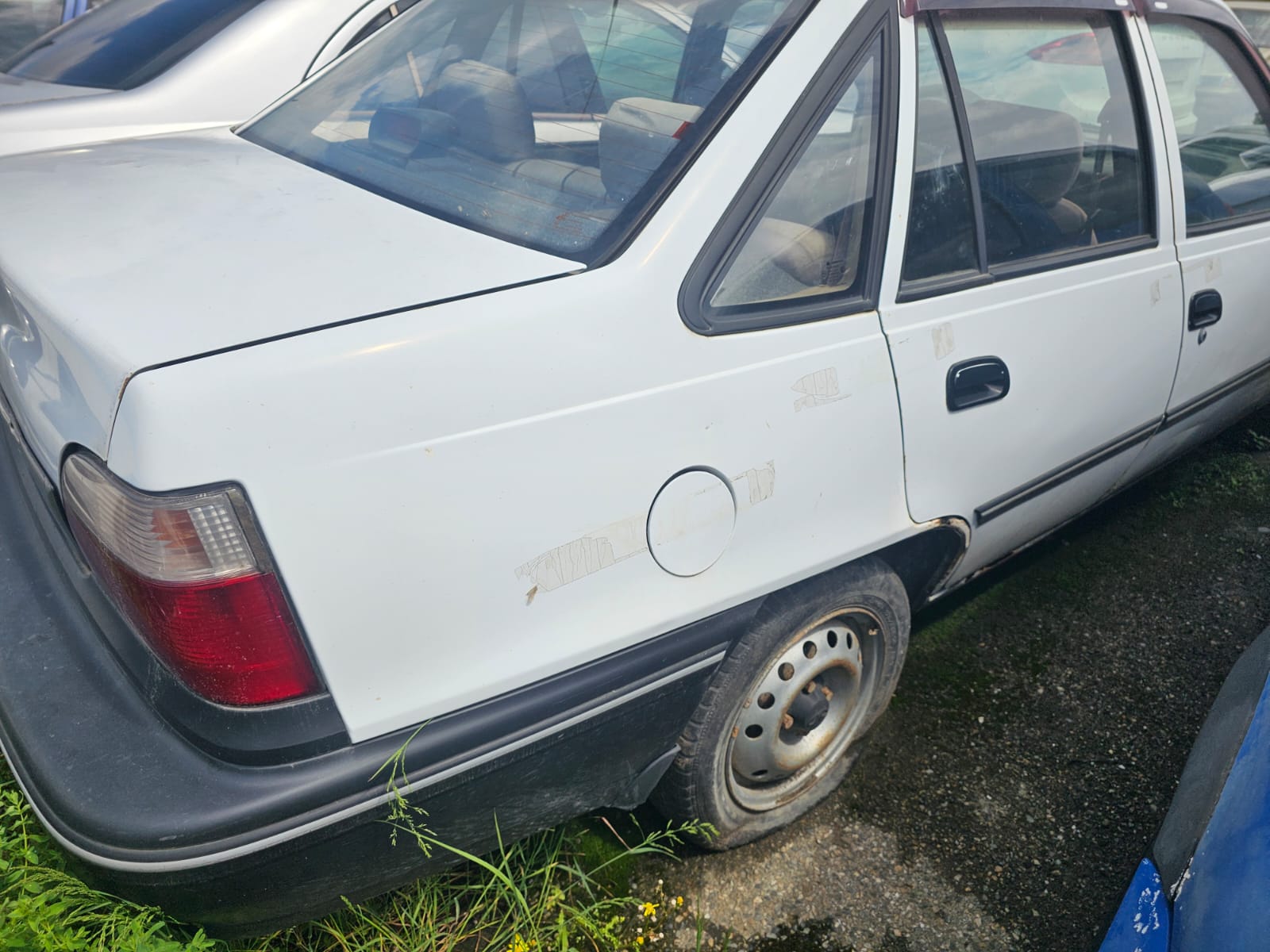 Автомобиль «Део Нексия», г.н Х354УТ123, 2008 г.в., VIN XWB3L31CD8A277425. Документы отсутствуют.