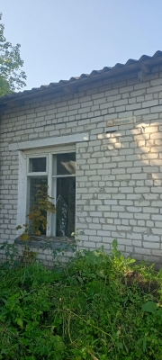 Земельный участок и административное здание по адресу: Псковская область, м.о. Струго-Красненский, рп. Струги Красные, ул. Граничная, д. 1 А
