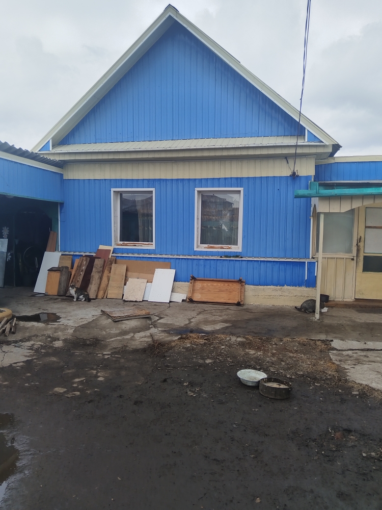 Жилой дом площадью 35,9 кв. м, кадастровый номер 03:09:000000:4240. Местоположение: Республика Бурятия, Кабанский р-н, гп. Каменское, с. Тимлюй, ул. Набережная, д. 37. Земельный участок площадью 1669 кв. м, кадастровый номер 03:09:250133:19. Местоположение: Республика Бурятия, Кабанский р-н, гп. Каменское, с. Тимлюй, ул. Набережная, уч. 37.