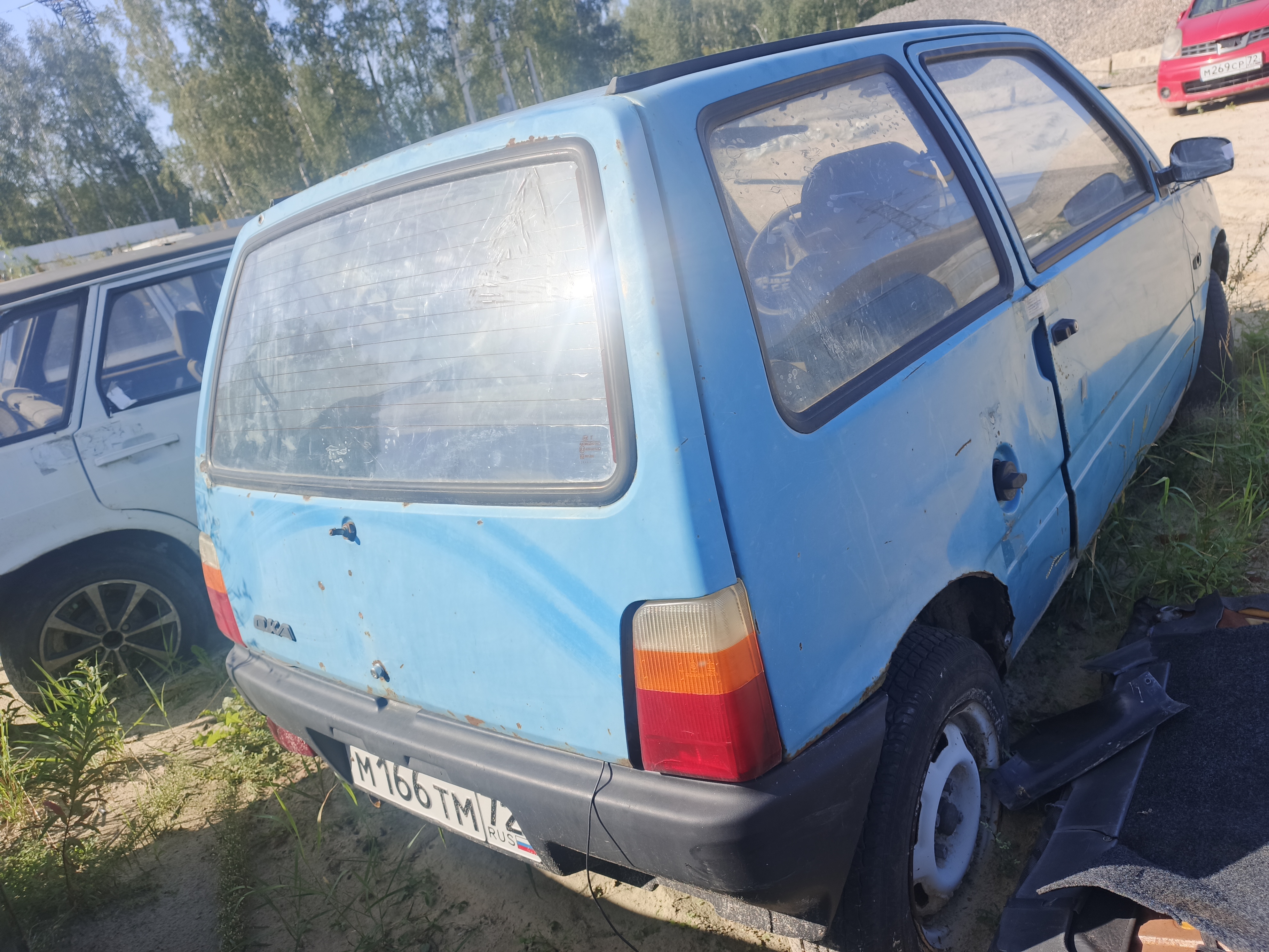 Автомобиль ВАЗ 111130 г.р.з. М166ТМ72 ТС имеет ограничения ФССП на регистрационные действия (ключи и документы отсутствуют, техническое состояние не проверялось, пробег не известен). Имущество продается в том виде, в каком оно есть, в случае продажи возврату/обмену не подлежит. За скрытые дефекты имущества Продавец ответственности не несет.