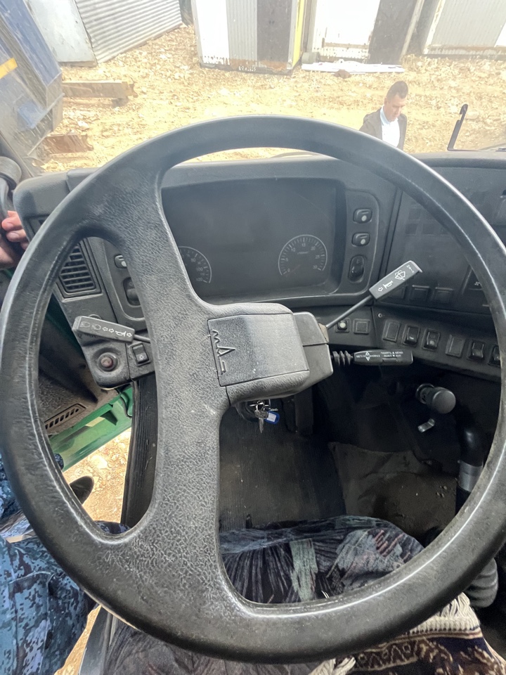 Грузовой тягач седельный: МАЗ; 6430В9-1470-012, 2017 г.в., г/н Н279ВО75, цвет Зеленая мята, VIN: Y3M6430B9H0001765, Номер шасси(рамы): Y3M6430B9H0001765. У ТС отсутствует двигатель, внешних видимых повреждений нет