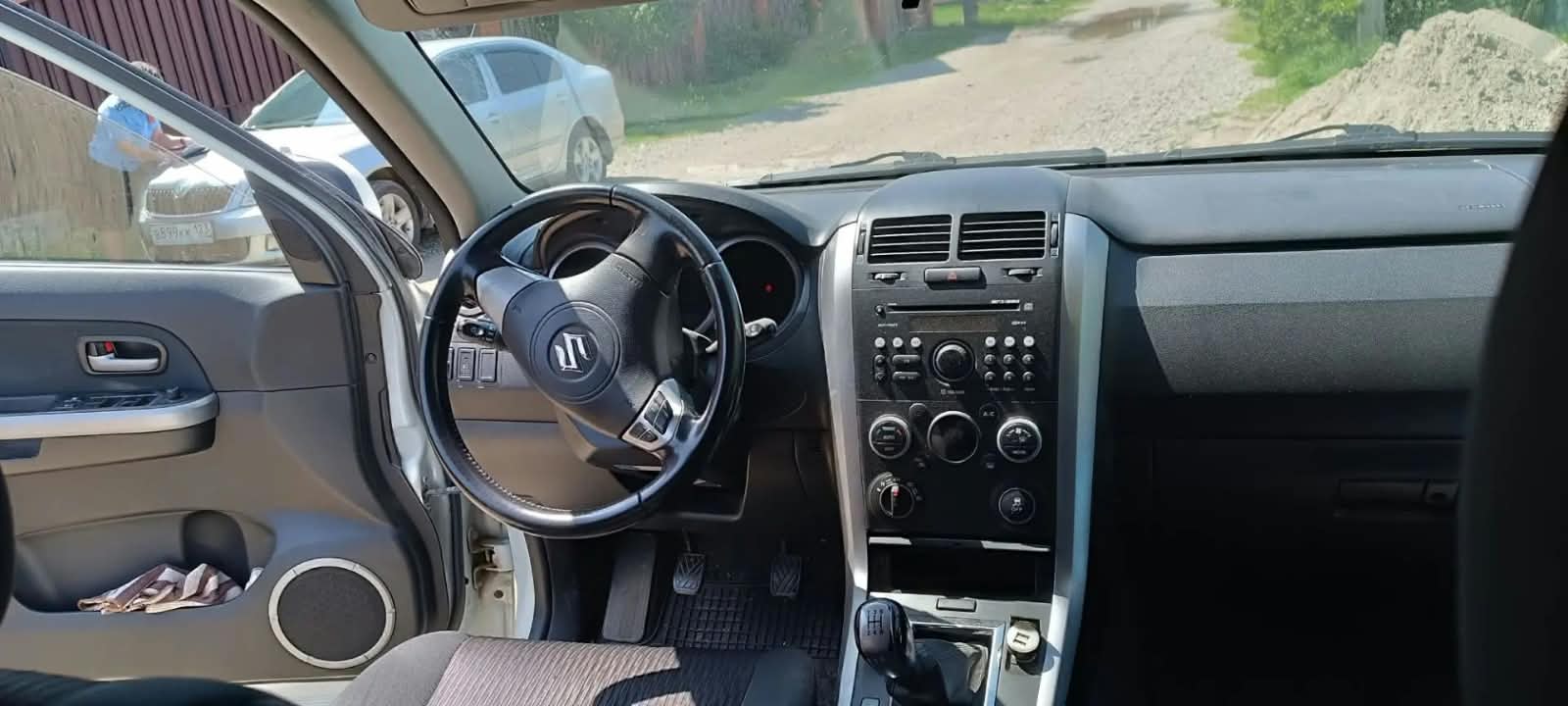 Д-к Рудаков В.И. А/м SUZUKI GRAND VITARA, г/в 2014, г/н О797МВ93, VIN JSAJTDA4V00322787. Обременение: арест, н/ц 1 350 000,00 руб., з-к 270 000,00 руб., ш/а 13 500,00 руб.