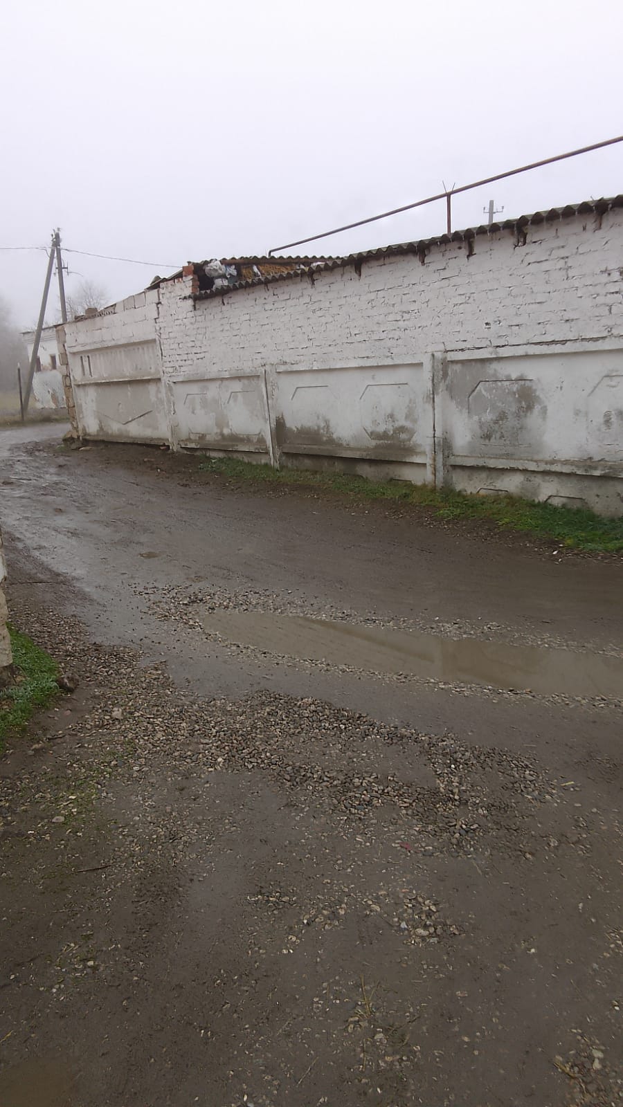 Здание коровника с навесом