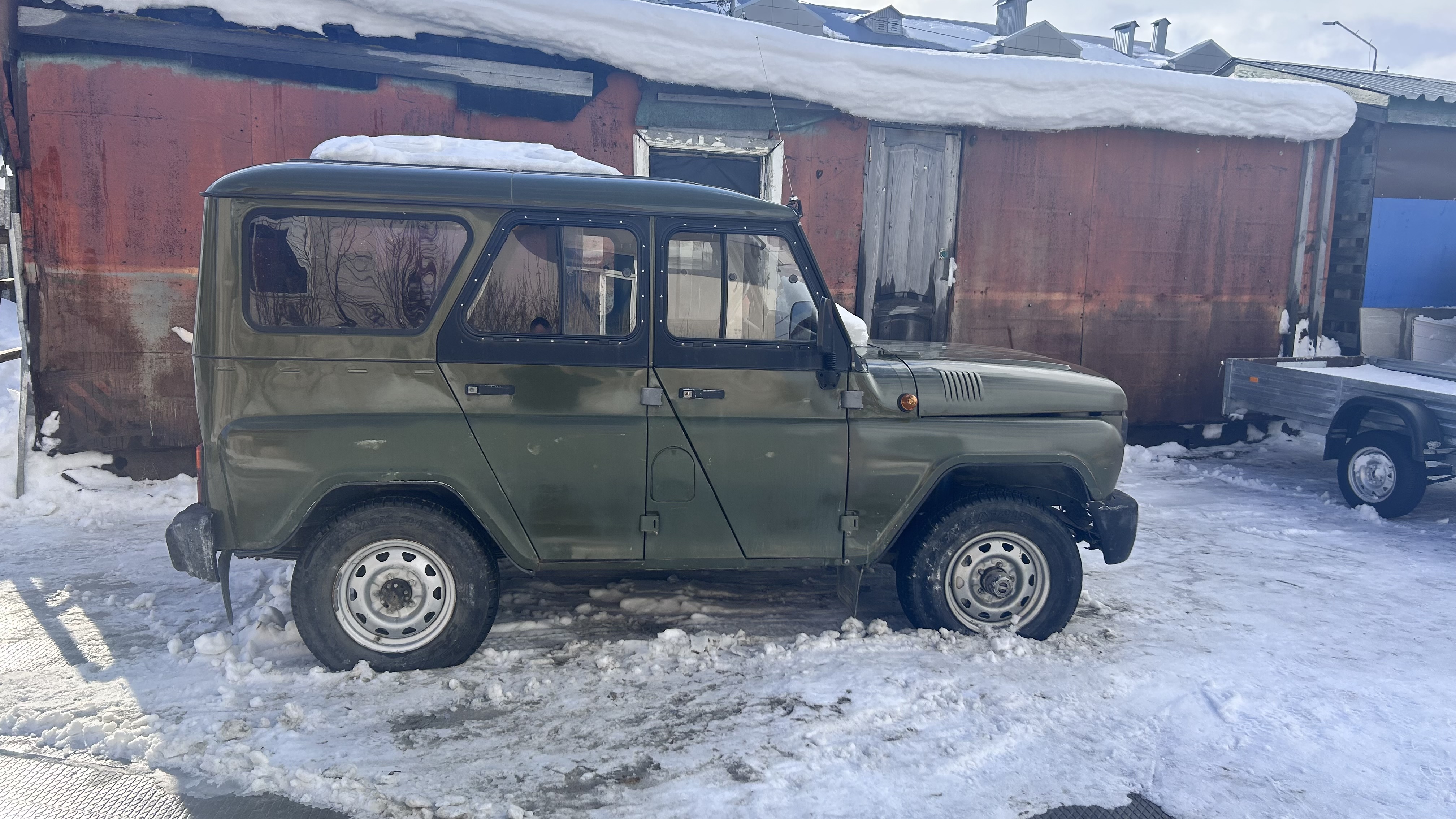 Автомобиль УАЗ 31519