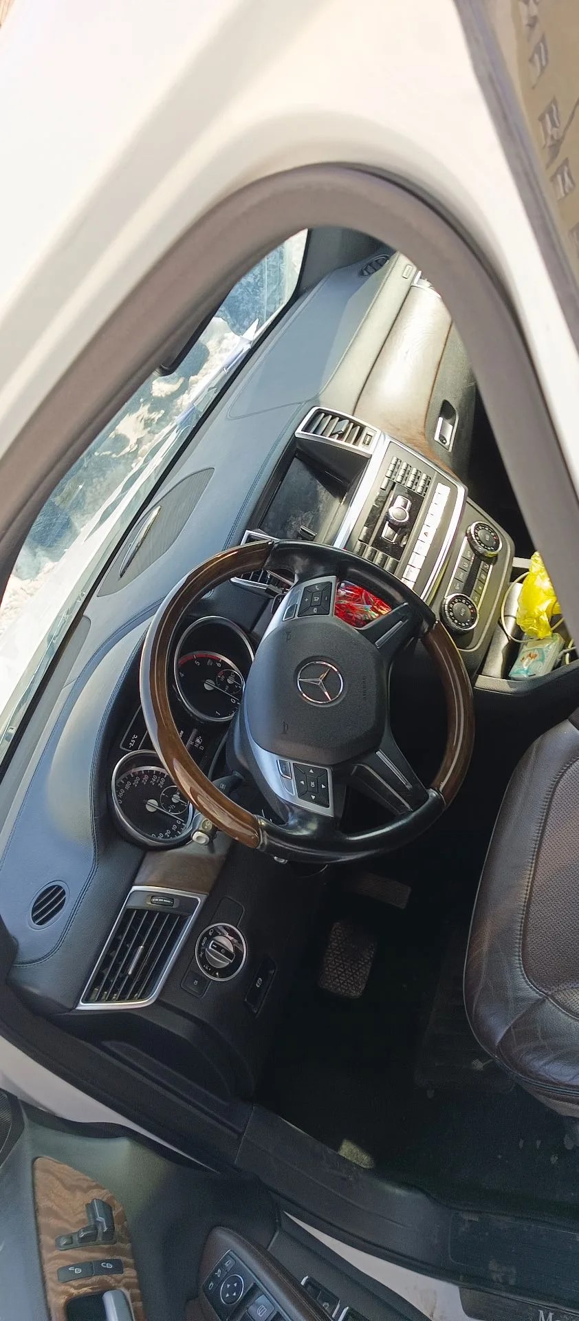 Автомобиль Мерседес Бенц GL 350 CDI 4 Matic, 2013 г.в., г/н Е706ВУ702, идентификационный номер (VINWDC1668231A266820),