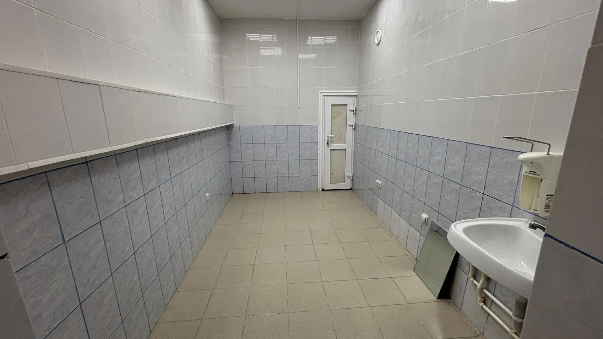 Нежилые помещения общей площадью 12,5 кв. м (помещения №№ 9, 30) для размещения мастерской по изготовлению изделий народных промыслов