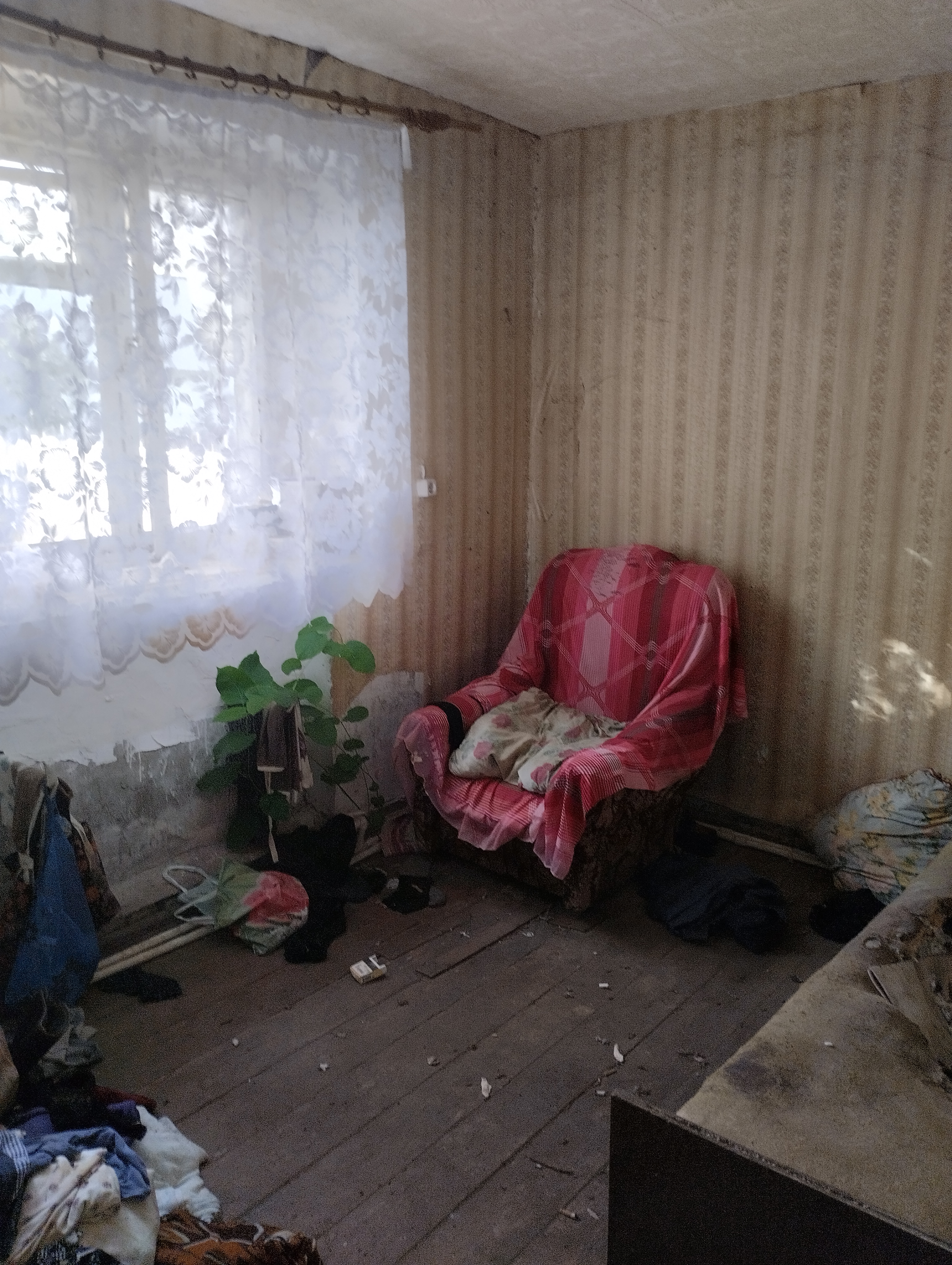 Продажа жилого помещения с кадастровым номером 33:08:090103:1071, общей площадью 39,2 кв. м, расположенного по адресу: Владимирская область, Вязниковский район, деревня Пировы-Городищи, улица Клубная, дом 1, квартира 1, признанного подлежащим капитальному ремонту с целью приведения утраченных в процессе эксплуатации характеристик жилого помещения в соответствии с установленными требованиями, являющегося собственностью муниципального образования город Вязники.