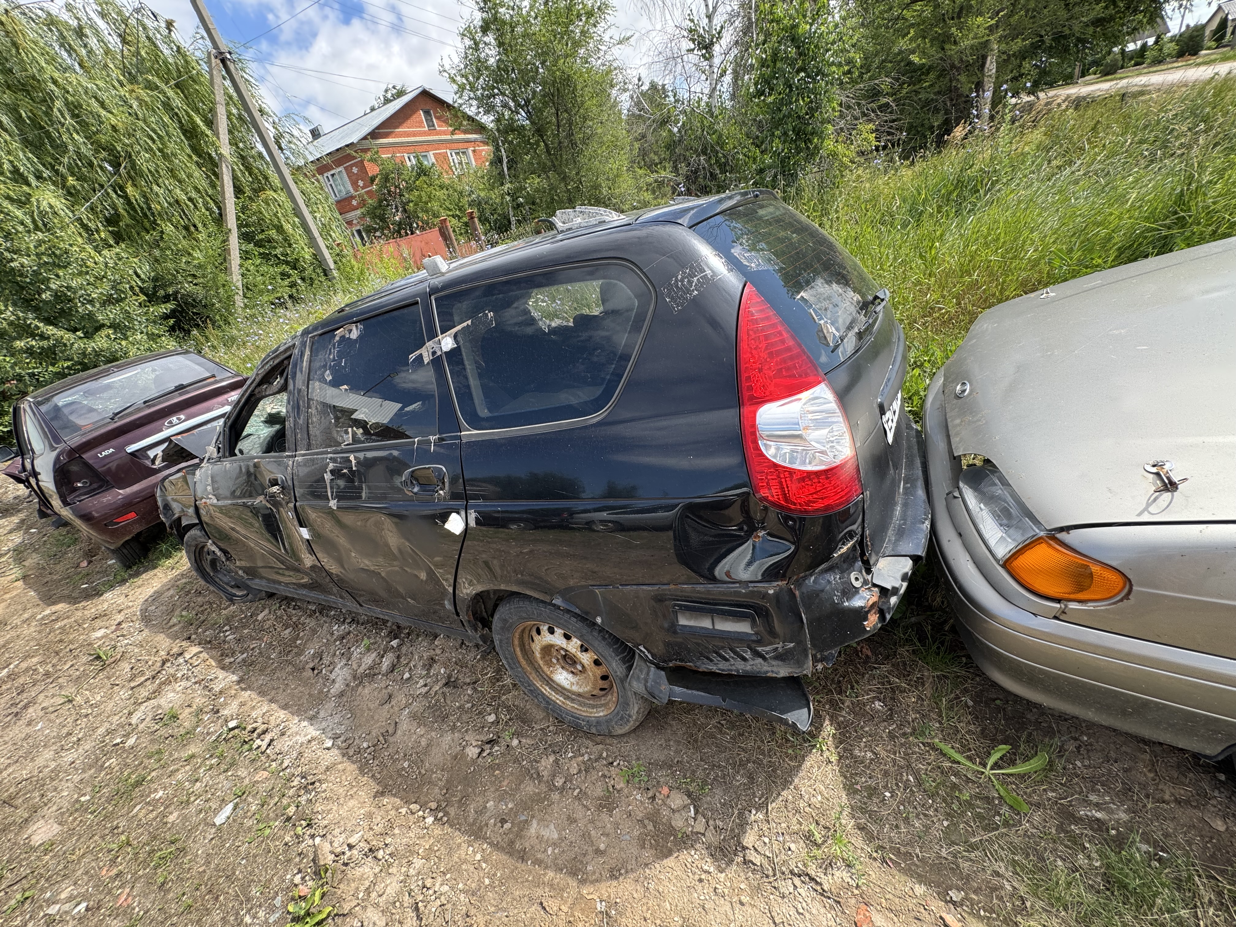 Лот № 24 - Легковой автомобиль LADA PRIORA 217130, 2011 г.в., (64-010802)