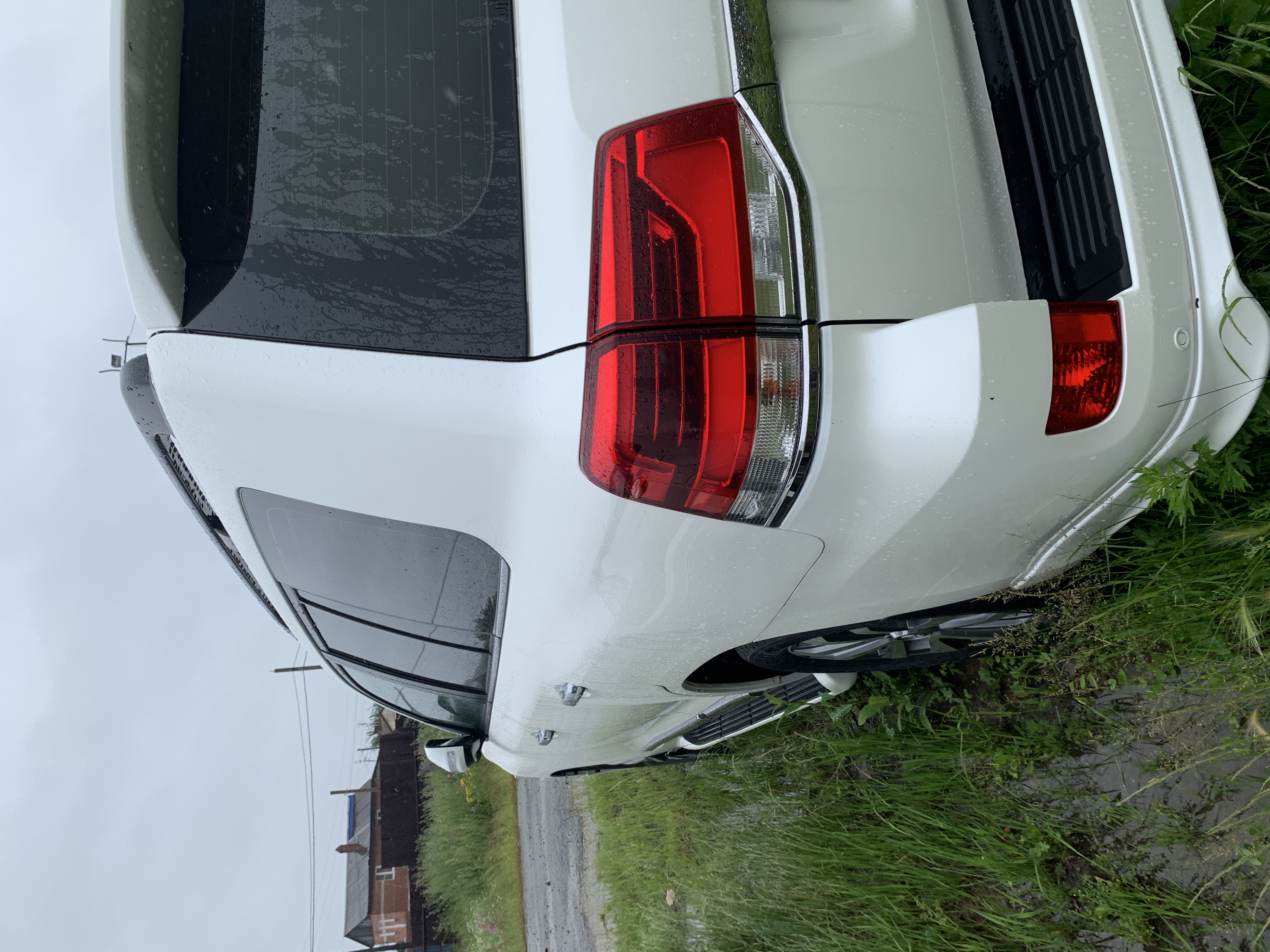 Автомобиль TOYOTA LAND CRUISER 200, 2019 года выпкуска, VIN JTMNX02J004191514 (один ключ от автомобиля, информация по документам отсутствует)