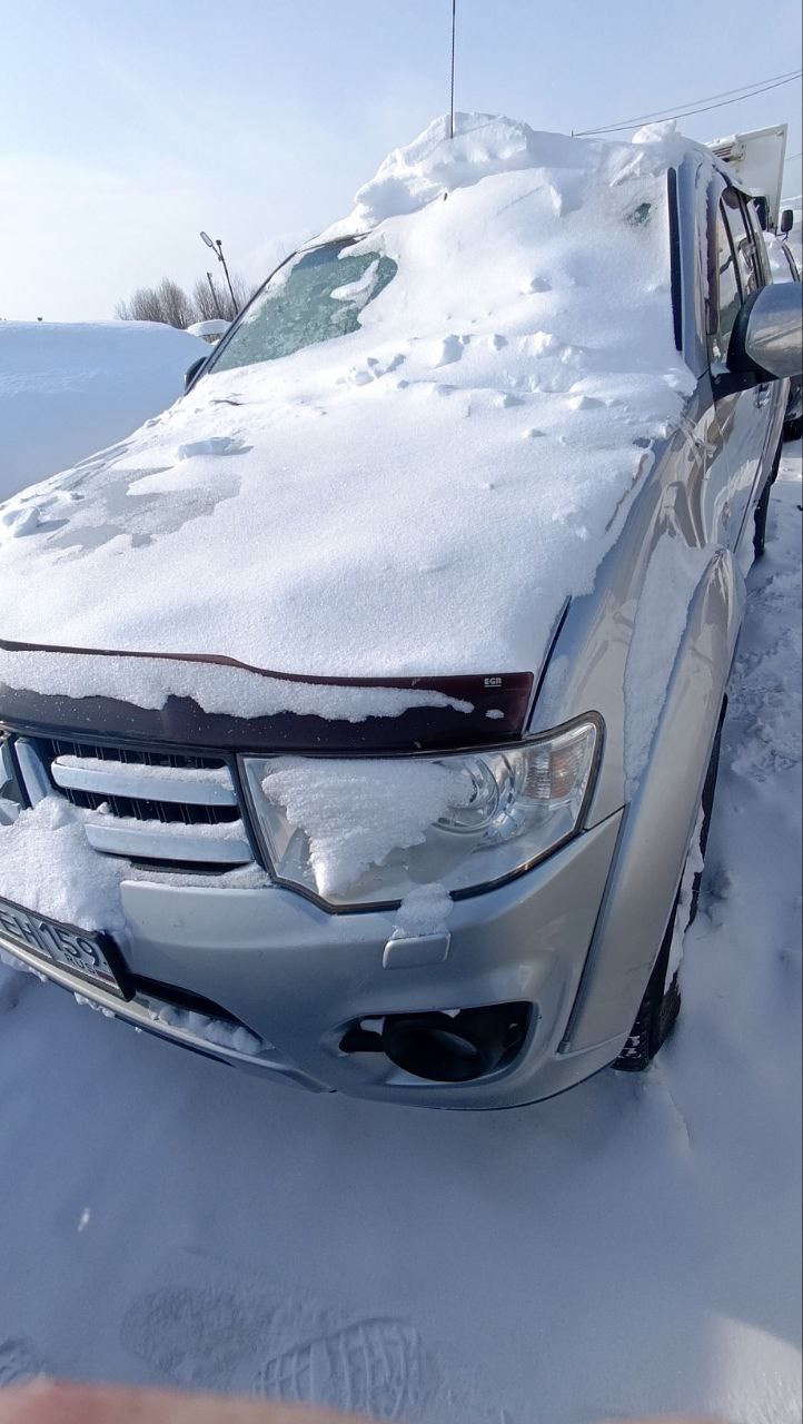 Легковой автомобиль MITSUBISHI PAJERO SPORT