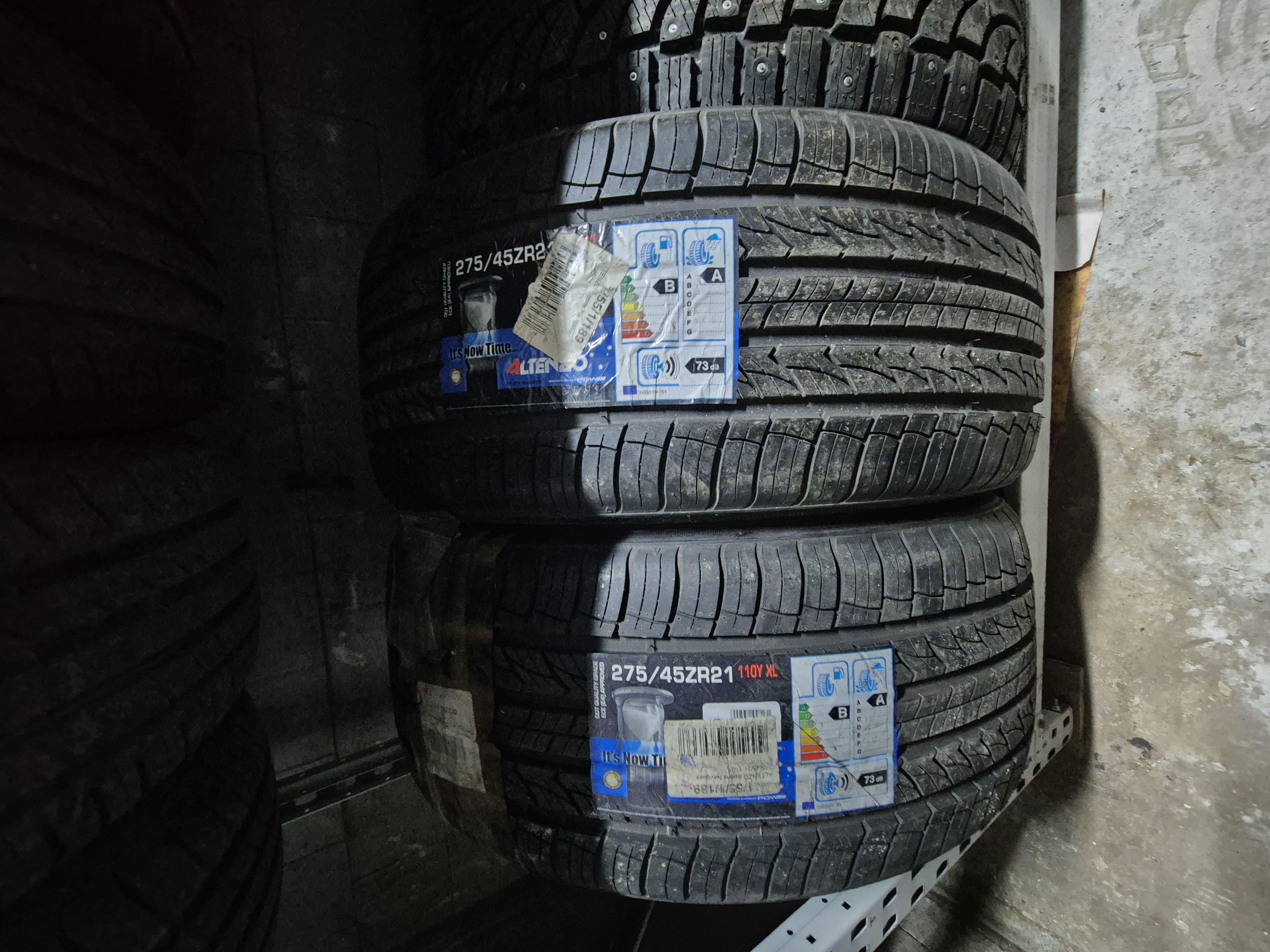 Автомобильная летняя шина Altenzo Sport Navigator 275/45 R21