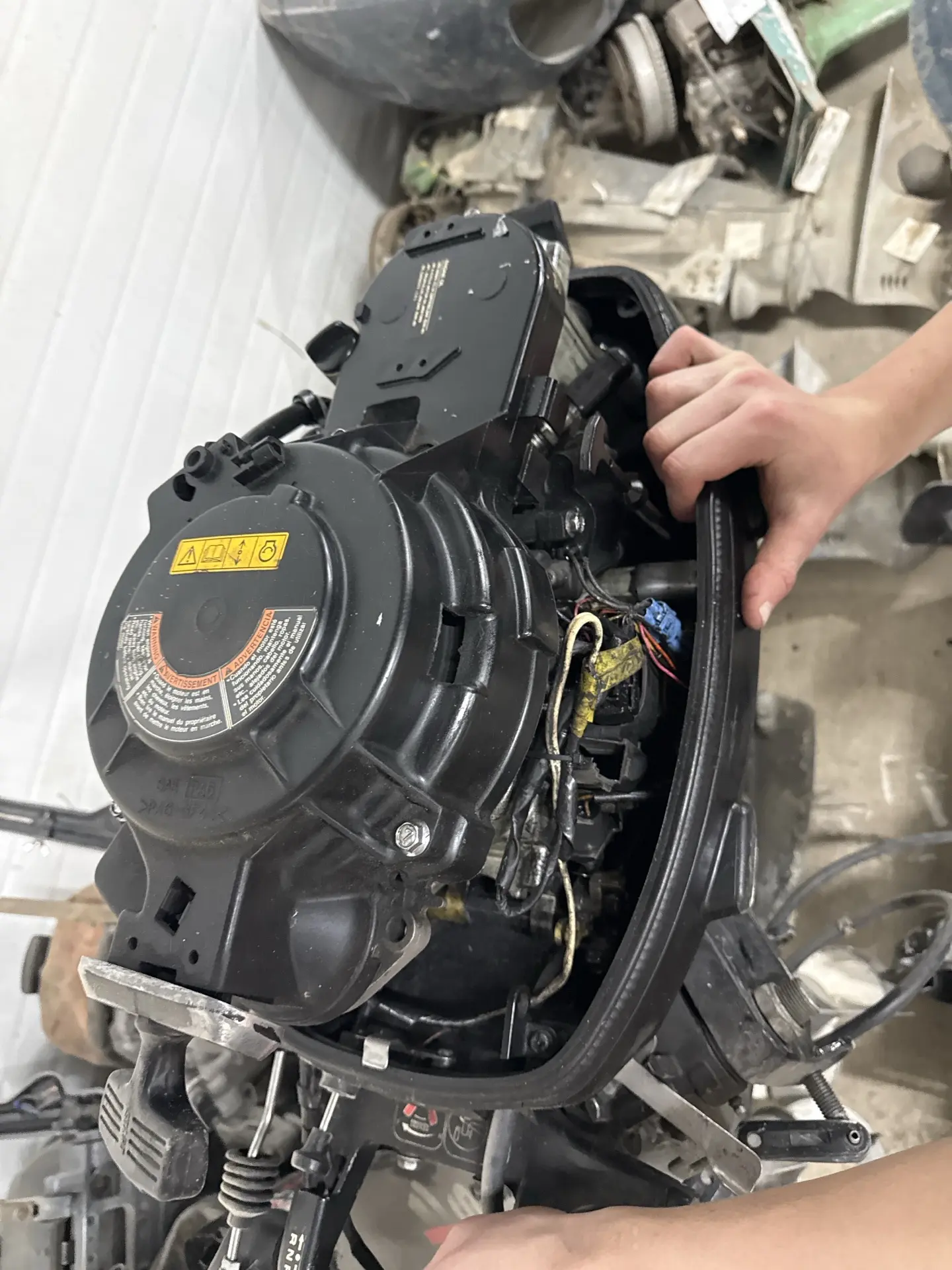 Мотор «SUZUKI DF 15 01502F-982213». 1 шт.
