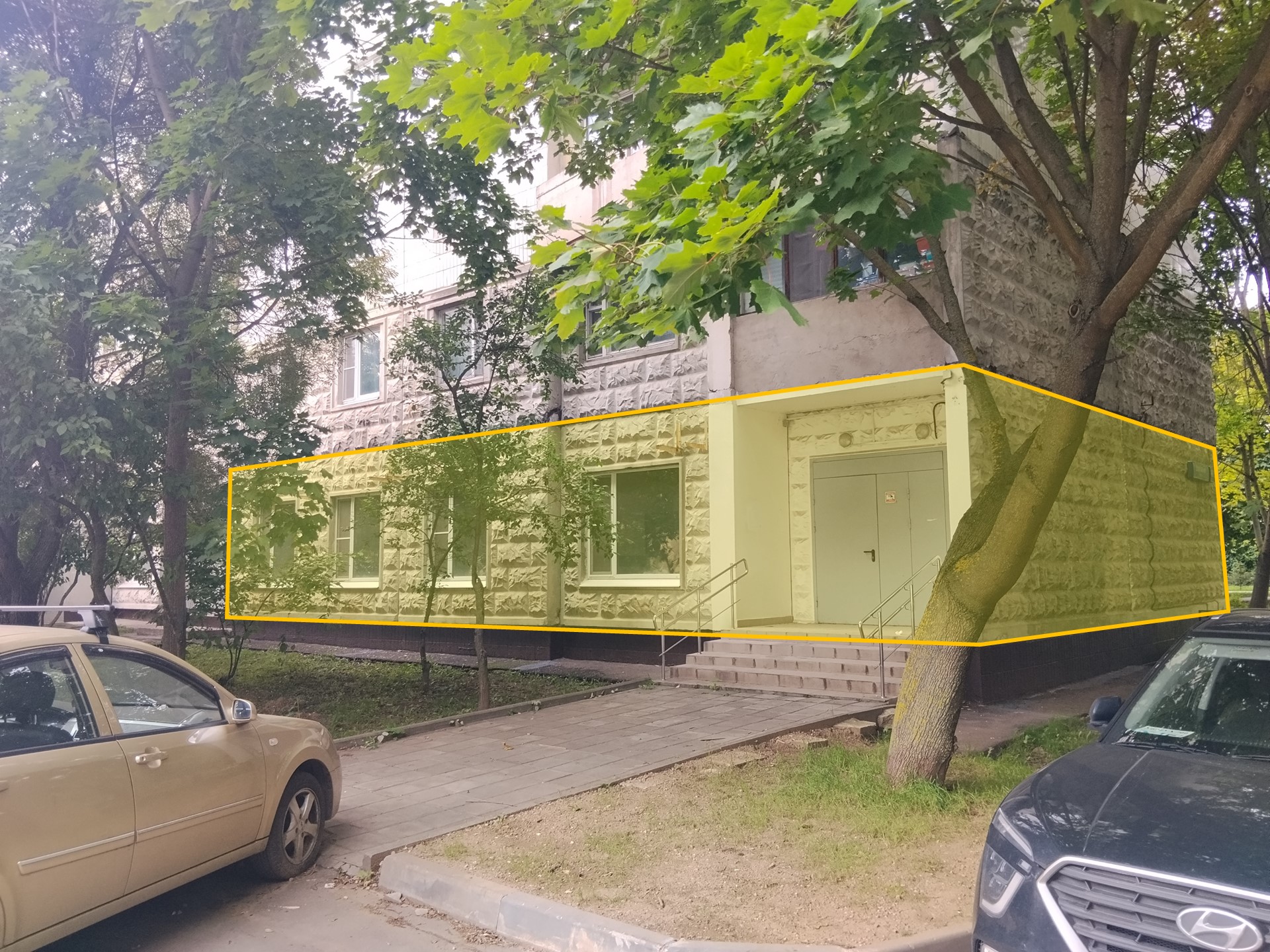 Продажа имущества, находящегося в собственности города Москвы, нежилое помещение по адресу: г. Москва, ул. Дубравная, д. 40, корп. 1,  площадью 444,3 кв. м., (этаж № 1), кадастровый номер: 77:08:0002016:4425