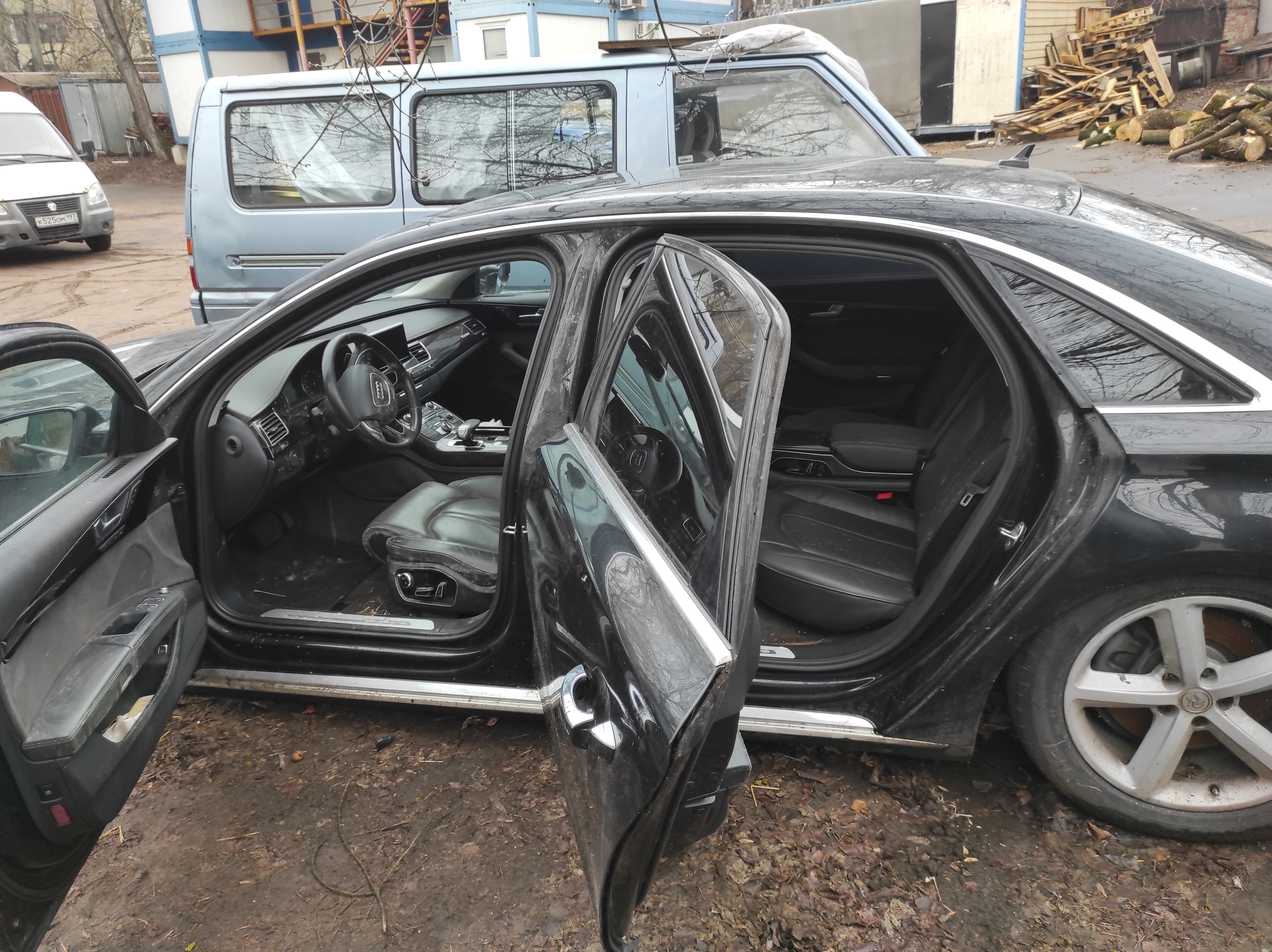 Автомобиль AUDI A8L, (VIN): XW8ZZZ4H6FG034305