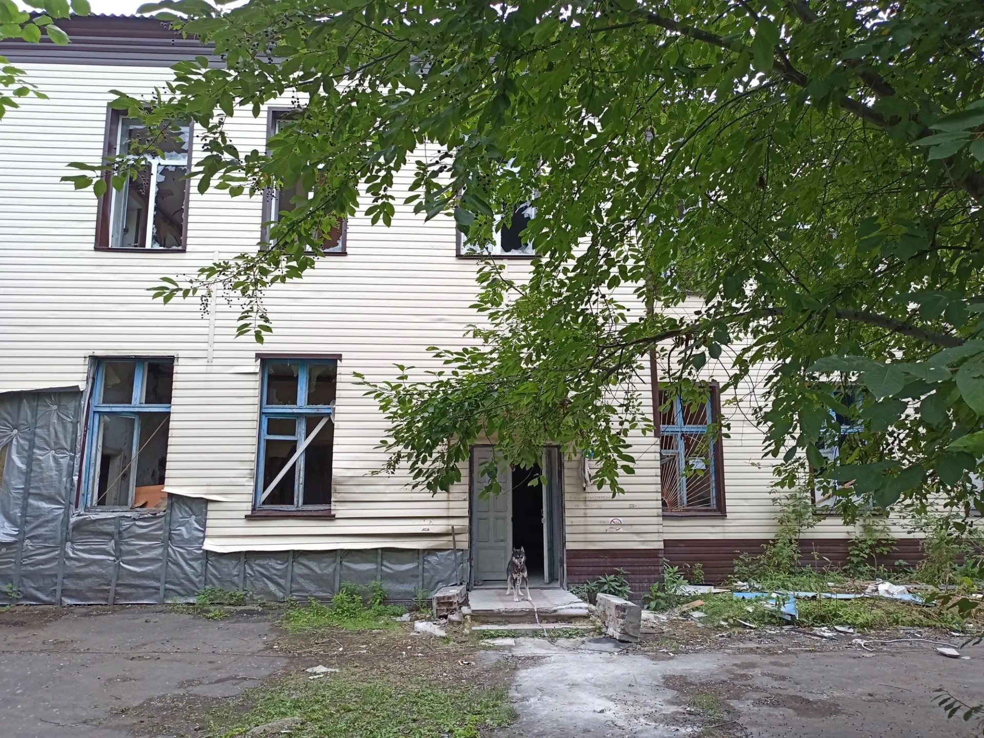 Продажа находящихся в федеральной собственности объекта недвижимого имущества площадью 1 079,7 кв. метра (кадастровый номер 55:36:000000:19913), по адресу: Российская Федерация, Омская область, город Омск, улица 5-я Марьяновская, дом 46 корпус 6, и объектов другого имущества одновременно с земельным участком площадью 8 958 кв. метров (кадастровый номер 55:36:160103:3016), на котором расположены такие объекты недвижимого и другого имущества.