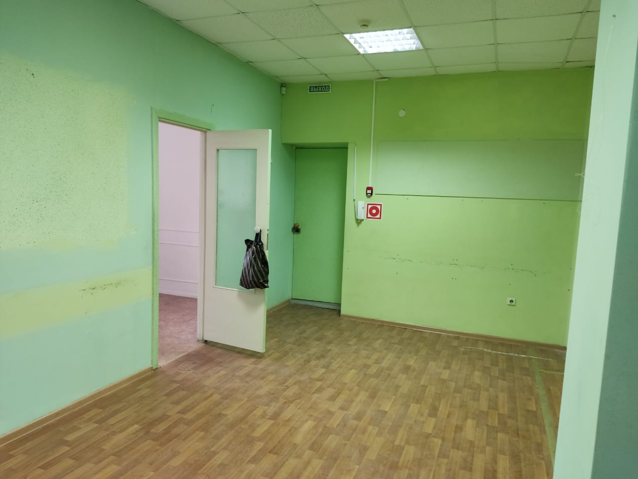 Лот № 1 право заключения договора аренды муниципального имущества, на помещение № 1 общей площадью 85,6 кв.м, кадастровый номер 48:20:0020108:434 расположенное по адресу: г. Липецк, ул. Ленина, д. 41.