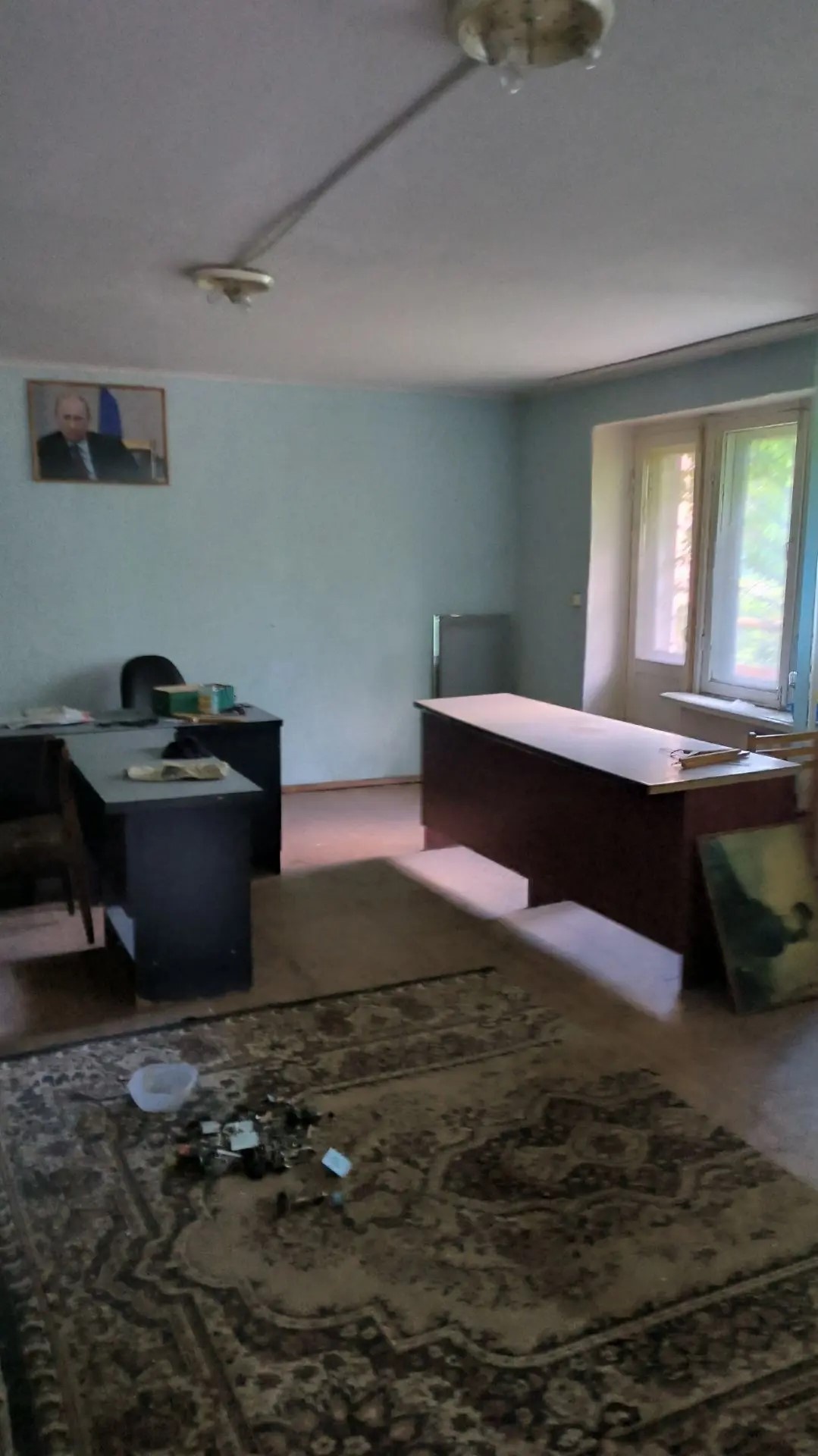 Нежилые помещения общей площадью 50,9 кв. м, назначение: нежилое, наименование: данные отсутствуют, кадастровый номер 58:29:2005016:684, назначение: нежилое, наименование: данные отсутствуют, кадастровый номер 58:29:2005016:683