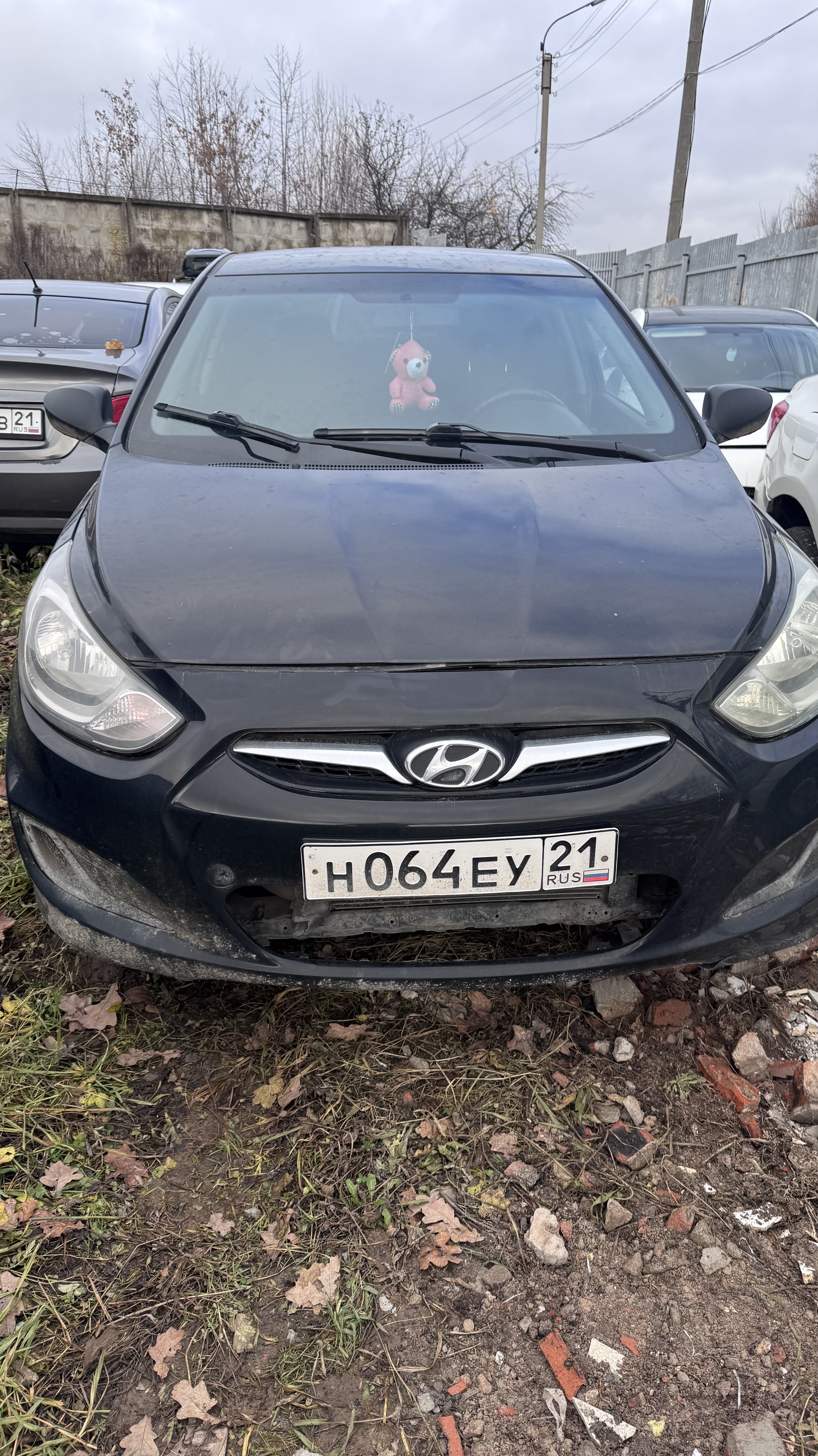 Единый лот - 7 транспортных средств: 1.автомобиль марки "Рено Логан " с государственным регистрационным знаком М 348 НР 21 RUS (21-007798) 2015 г.в., VIN X7L4SKAV453010347/ 2. Транспортное средство Hyundai Solari, государственный регистрационный номер Н355КХ21 рус, VIN:Z94CT41CADR229145, белого цвета. Полное описание в извещении. На транспортные средства наложены ограничения (арест и/или залог, информация размещена на официальных сайтах https://гибдд.рф, https://www.reestr-zalogov.ru/search).
