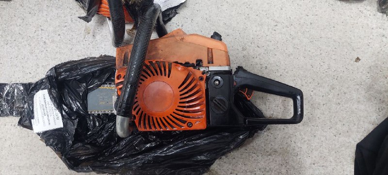 Бензопила Урал,Бензопила Карвер,Бензопила STIHL,Бензопила STIHL MS 180, б/у, работоспособность не проверялась. Находятся в г. Красноярск. (2340, 1765, 2335, 2392)