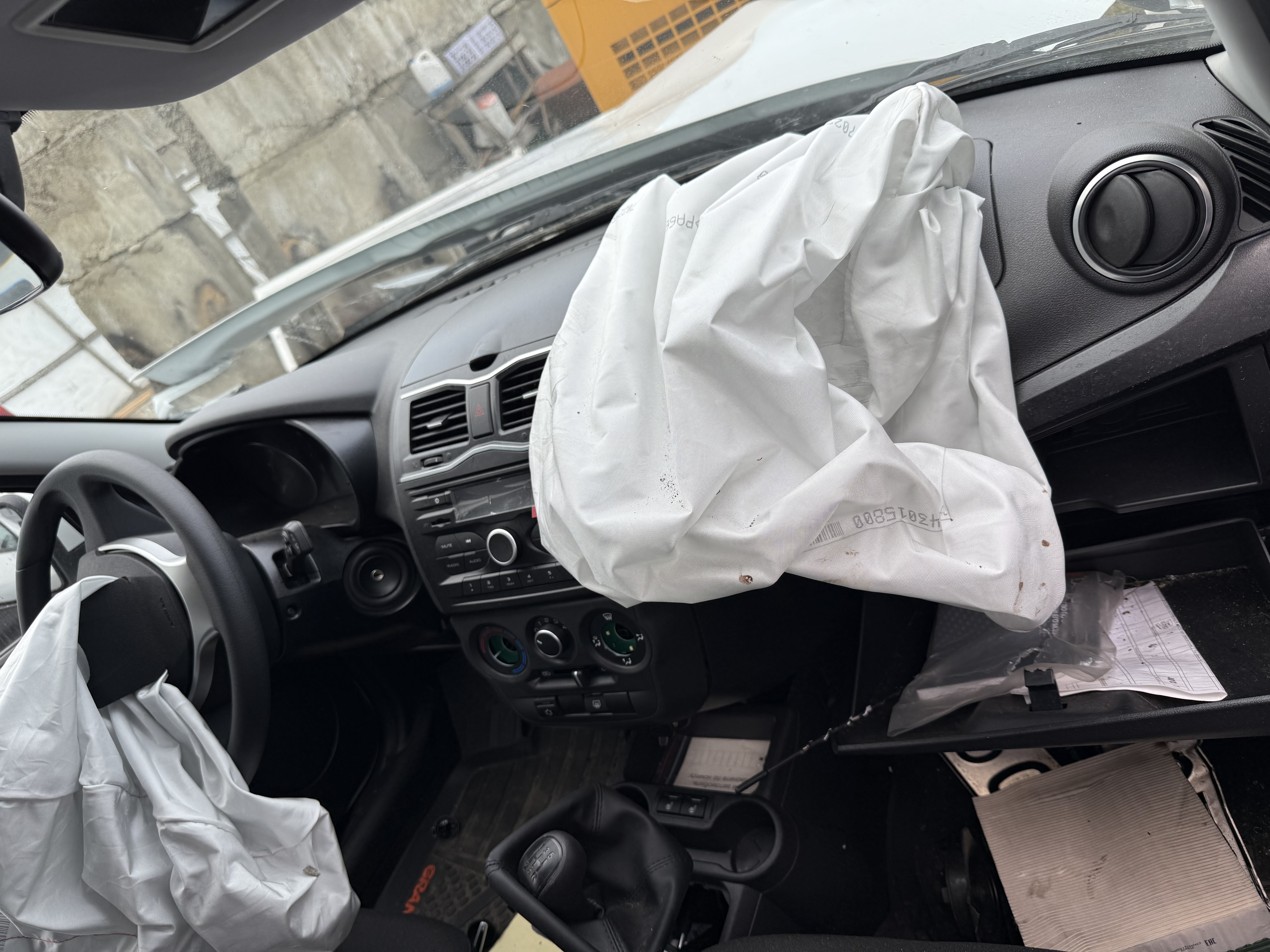 Транспортное средство LADA GRANTA
