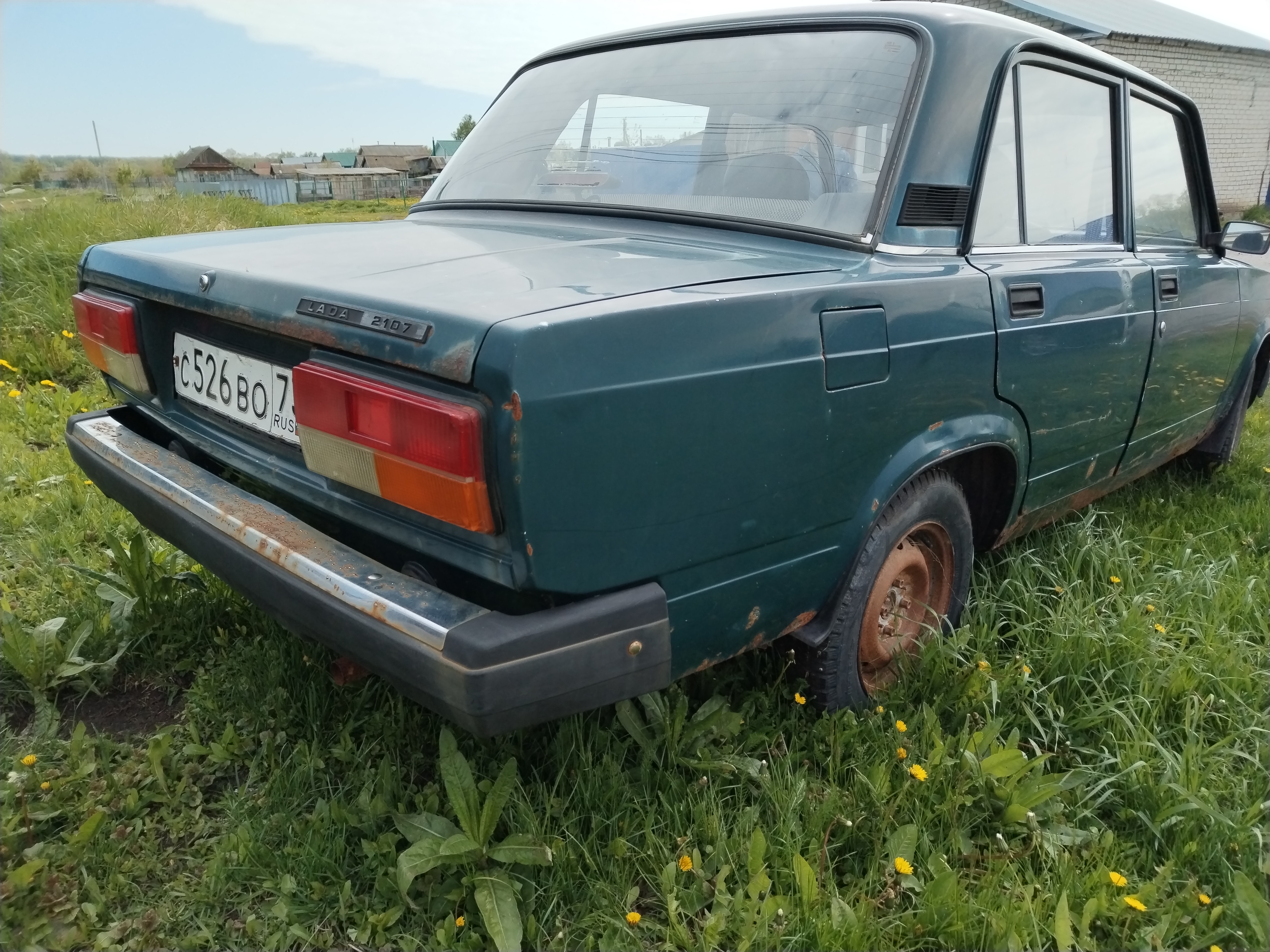 Автомобиль LADA 210740