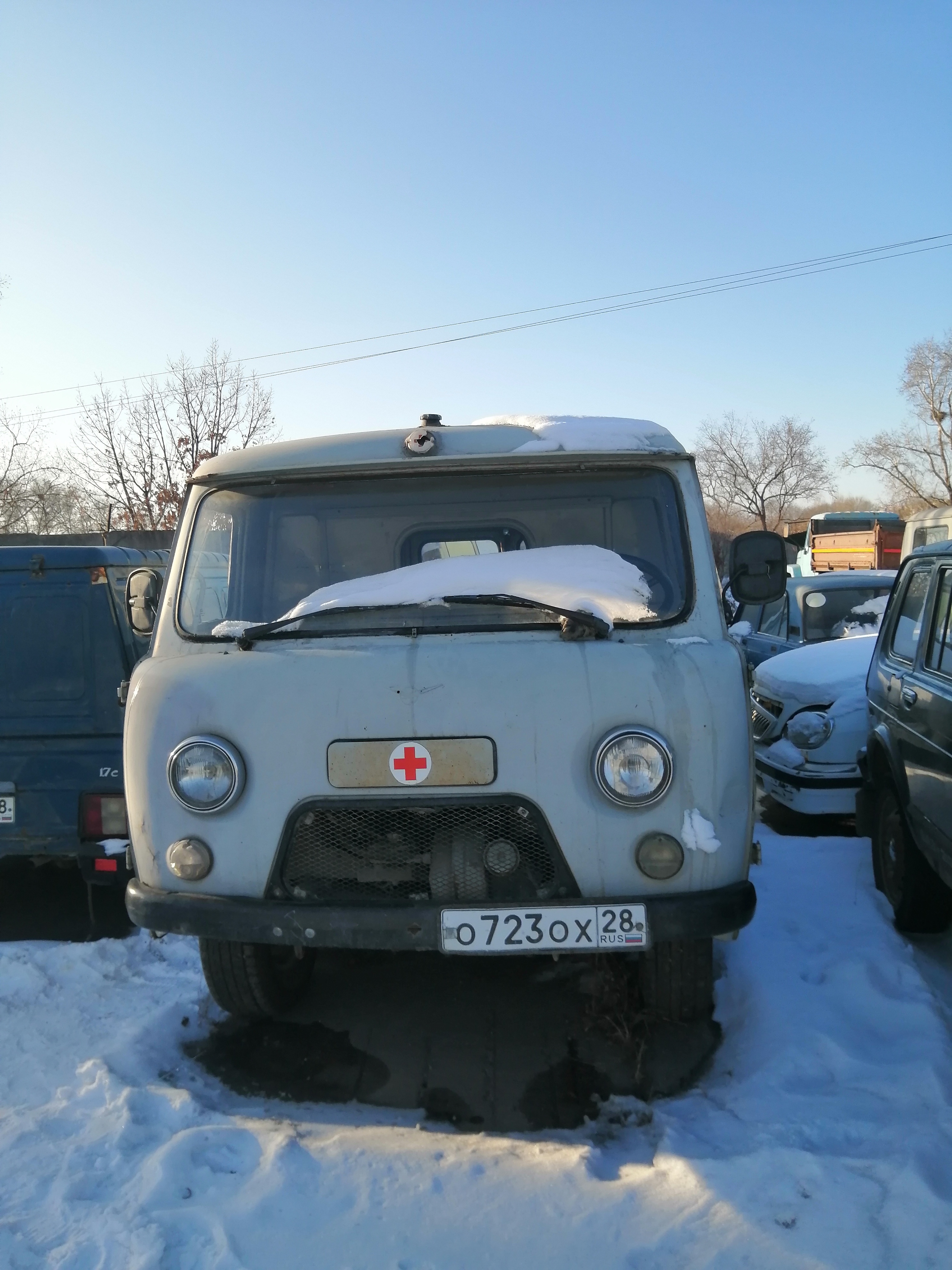 Санитарный автомобиль УАЗ–39629, год выпуска 2002, идентификационный номер (VIN) – ХТТ39629020033347