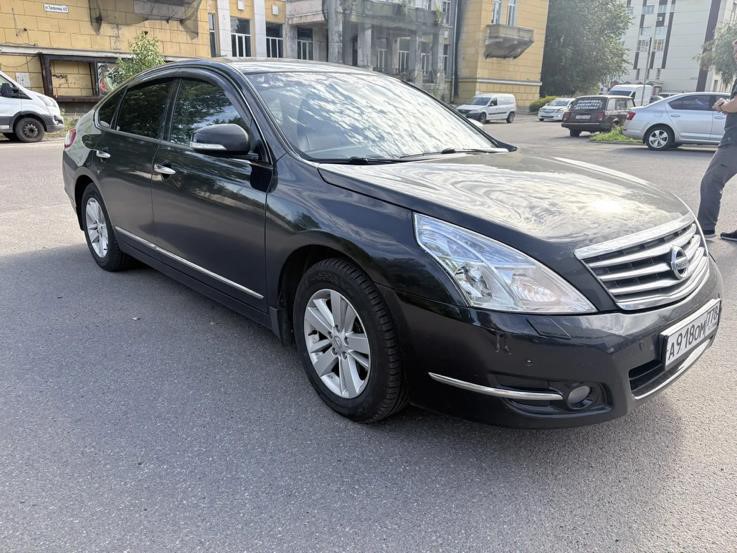 Автомобиль легковой NISSAN TEANA