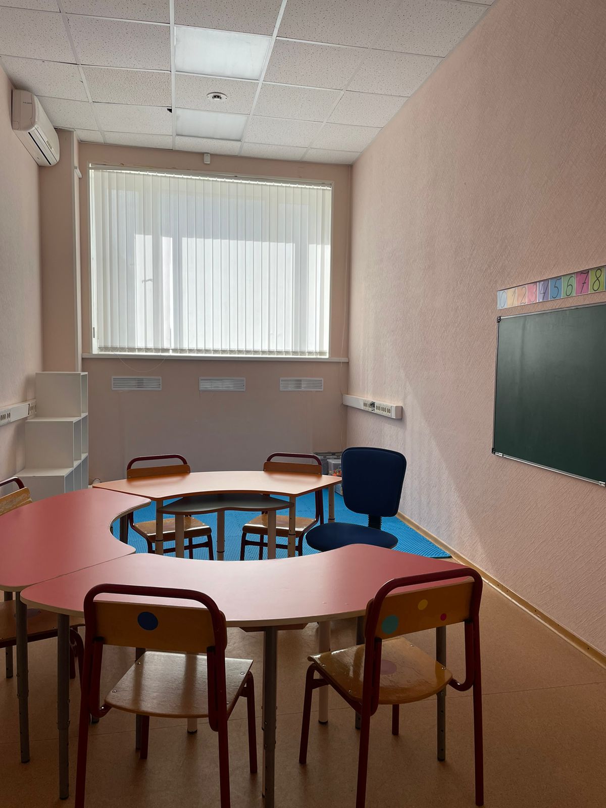 1.1. Организатор аукциона приглашает всех заинтересованных лиц подавать заявки на участие в аукционе на право заключения договоров аренды в соответствии с процедурами и условиями, приведенными в извещении о проведении аукциона.1.2. Муниципальное имущество, права на которое передаются по договору аренды.
