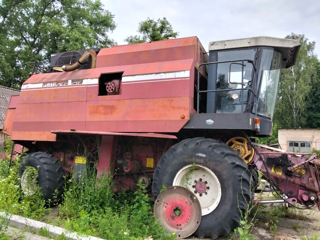 Комбайн зерноуборочный самоходный КЗС-1218 «Полесье-1218», 2008 года выпуска, заводской номер (VIN) 45, двигатель № ЯМЗ-238 ДЕ-21 №80341749, гос. регистрационный знак ЕО 8689 32 rus