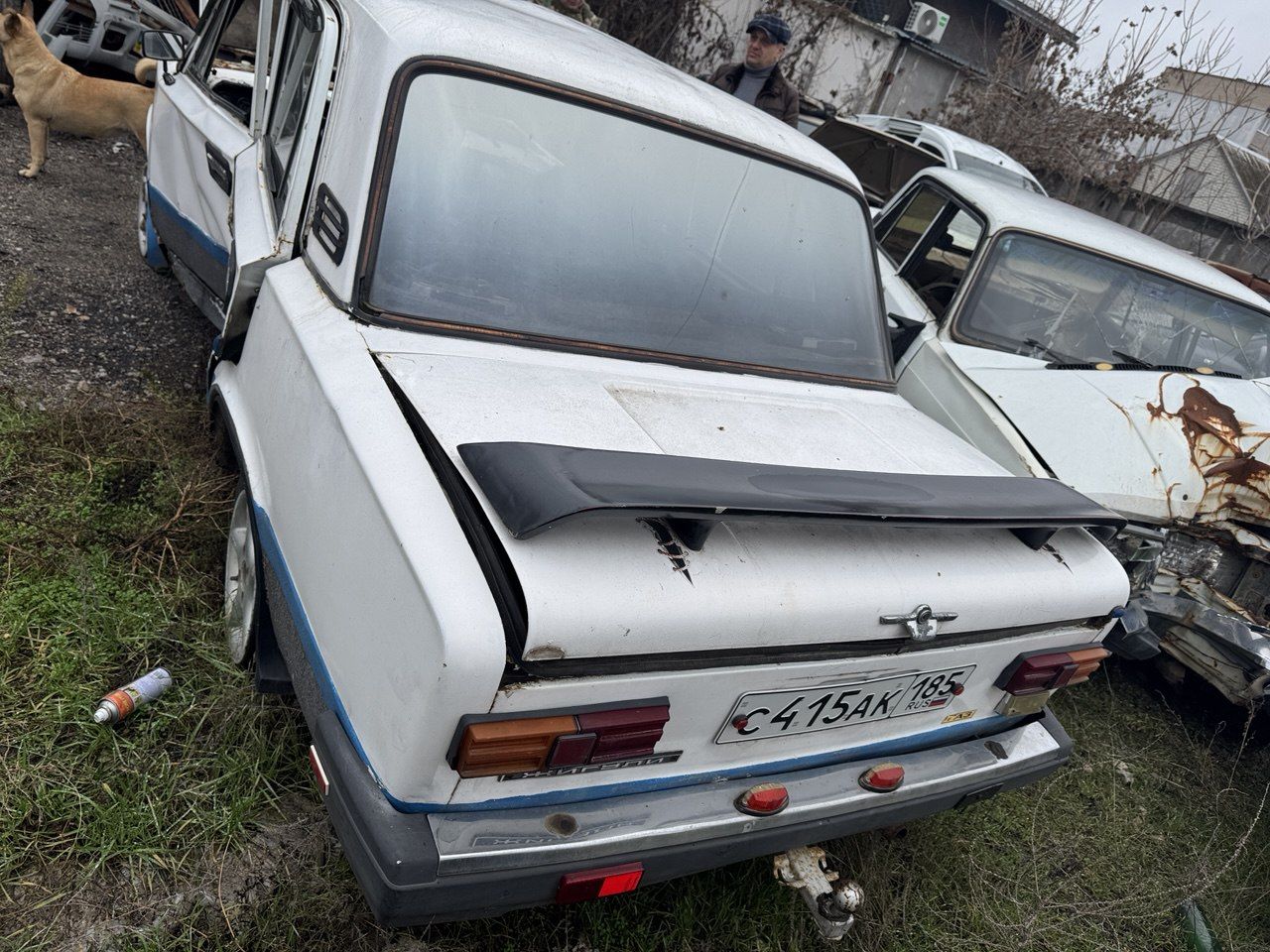 1. Автомобиль марки «ВАЗ 21063», год выпуска не установлен, г/н А544АМ185. 2. Автомобиль марки «ВАЗ 21061», 2000 года выпуска, г/н 131-34 НР. 3. Автомобиль марки «ВАЗ 21013», год выпуска не установлен, г/н С414АК185. 4. Автомобиль марки «ВАЗ 21011», год выпуска не установлен, г/н У7564ЗП.