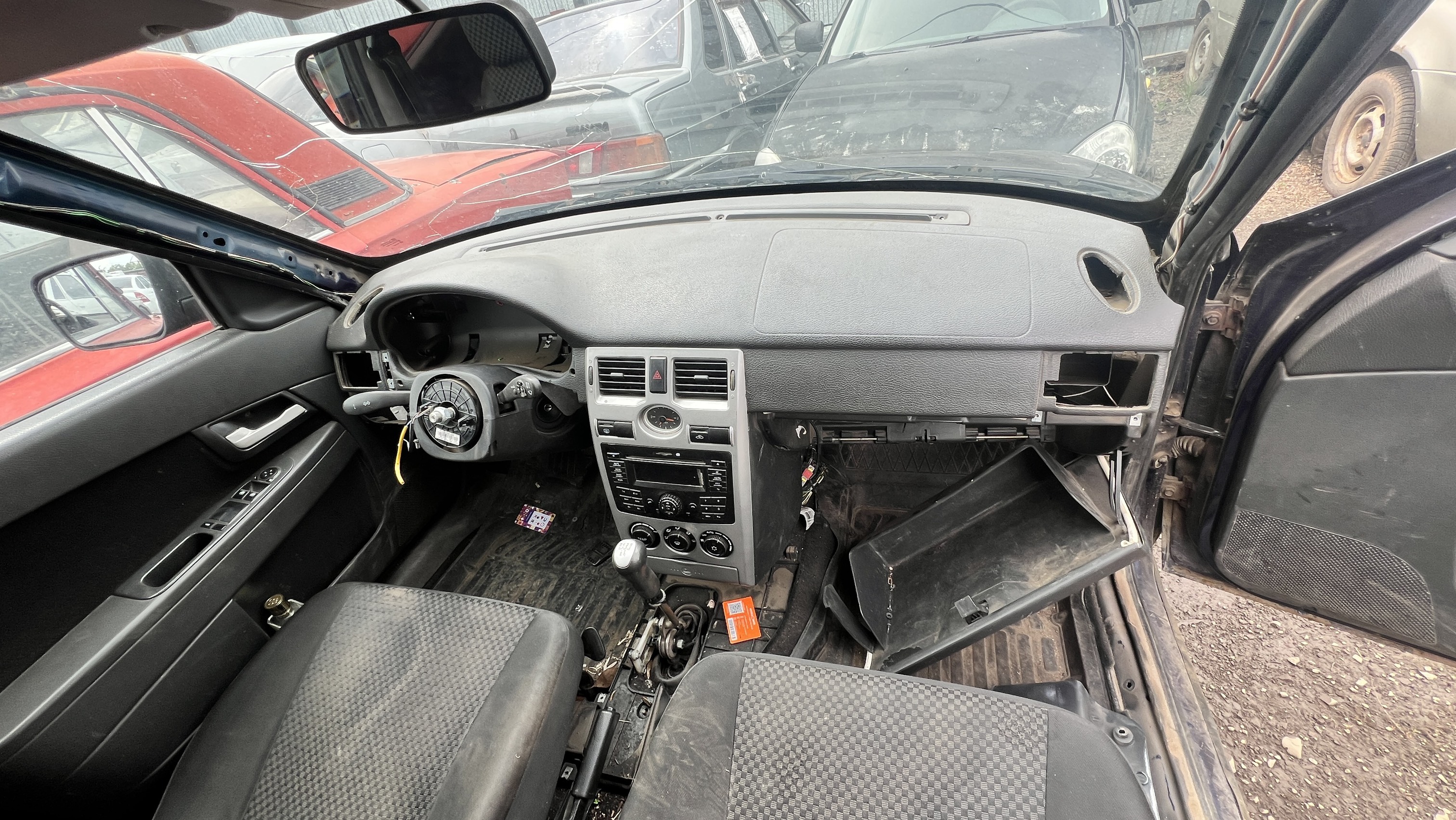 Автомобиль марки LADA 217030 Lada Priora, 2013 г/в, г/н А 083 ВК 156, VIN XTA217030D0D0442644, в кузове синего цвета