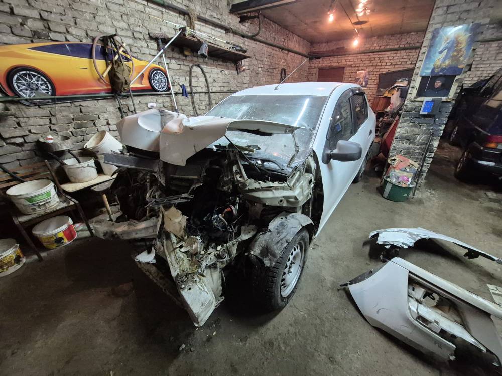 Транспортное средство марка, модель - Renault Logan ; идентификационный номер (VIN) X7L4SRLV461348857 ; тип ТС –легковой седан; категория ТС- В; год изготовления 2018 ; модель, № двигателя К7МА812 UE 77243; шасси – отсутствует; кузов (кабина, прицеп) – X7L4SRLV461348857; цвет кузова белый; мощность двигателя л.с. (кВт) 82 (60,5); рабочий объем двигателя, куб.см. 1598; Тип двигателя бензиновый.