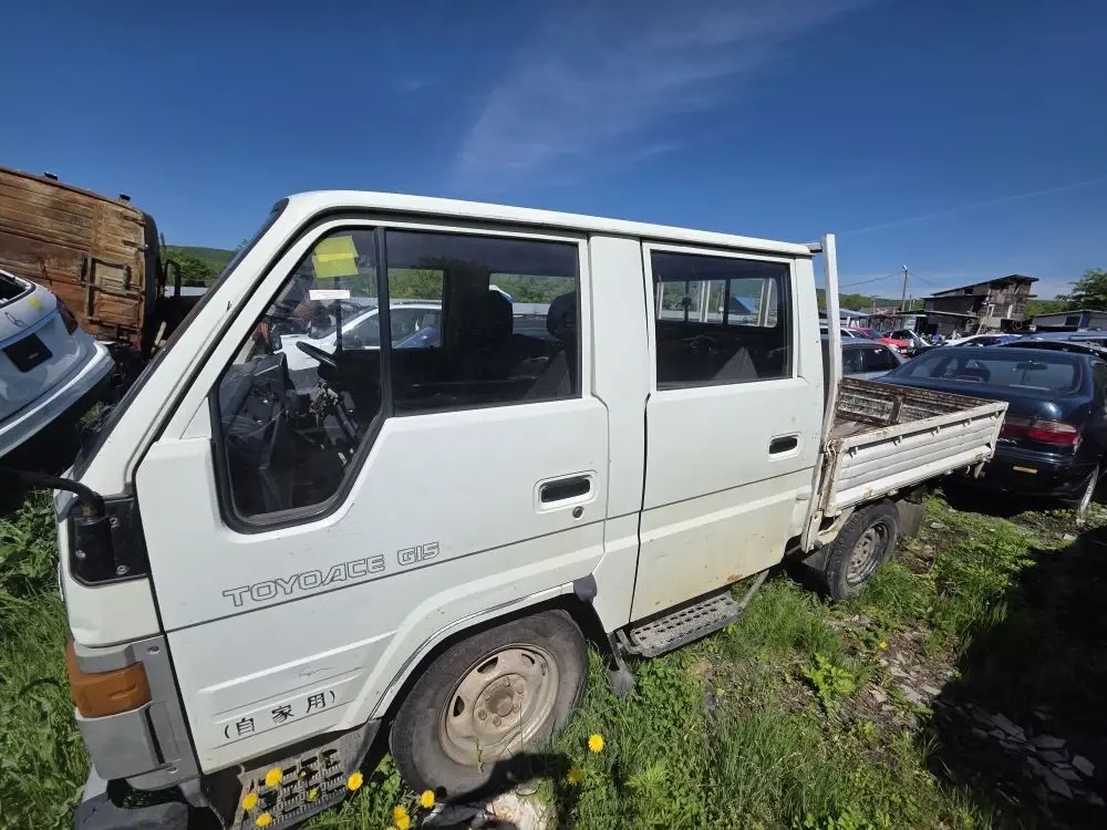 Автомобиль марки  «TOYOTA TOYO  ACE» государственный регистрационный знак T562BK/79RUS(фактически установлен г/н T526BK/79RUS). 1988 года выпуска, в кузове белого цвета,VIN XTT31512240573503