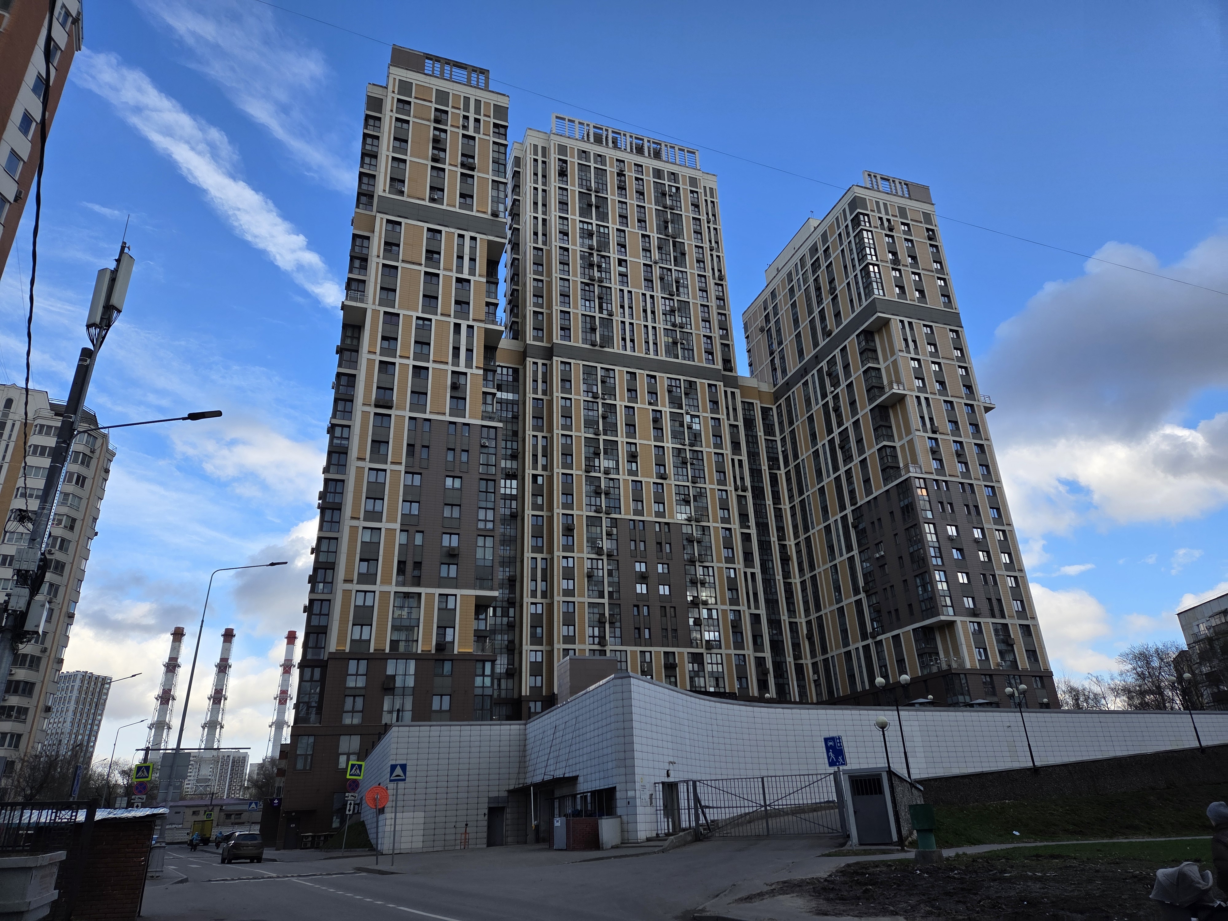 Продажа имущества, находящегося в собственности города Москвы, жилое помещение по адресу: г. Москва, ул. Смольная, д. 49, кв. 2, общей площадью 109,5 кв. м (этаж № 3), кадастровый номер: 77:09:0001009:14868