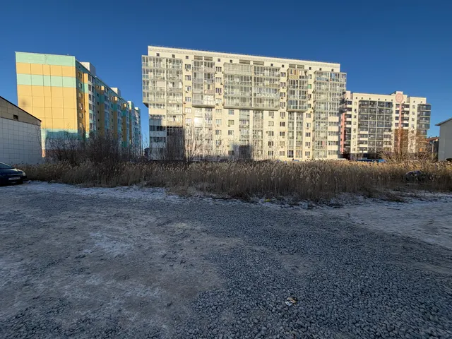 Право заключения договора аренды земельного участка правом капитального строительства, с видом разрешенного использования: «Обеспечение занятий спортом в помещениях», расположенного по адресу: Российская Федерация, Республика Саха (Якутия), г.о. город Якутск, г. Якутск, ул. Петра Алексеева, з/у 70/4 (2402 кв.м.)