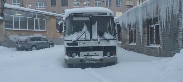 ПАЗ 32053