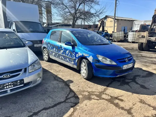 А/м Пежо 307 PEUGEOT 307, гос. № К438НР30, 2001 г/в, VIN VF33CNFUB82298451. 1 шт